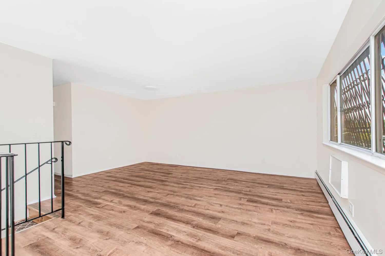 162 Ellery Street, New York, NY, 3 Bedrooms Bedrooms, 5 Rooms Rooms,1 BathroomBathrooms,Residential Lease,For Rent,Ellery,0,974619 162 Ellery Street, New York, NY, 3 Bedrooms Bedrooms, 5 Rooms Rooms,1 BathroomBathrooms,Residential Lease,For Rent,Ellery,0,974619