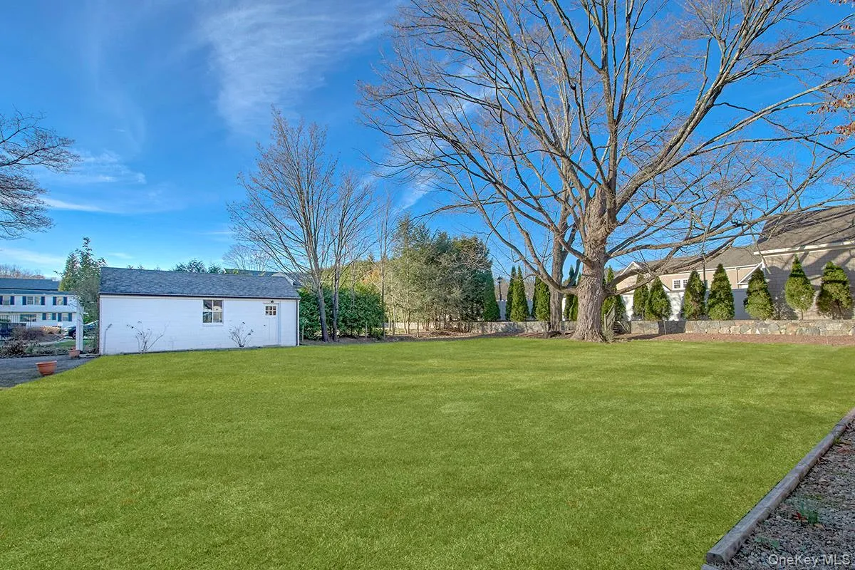 Detached garage Detached garage