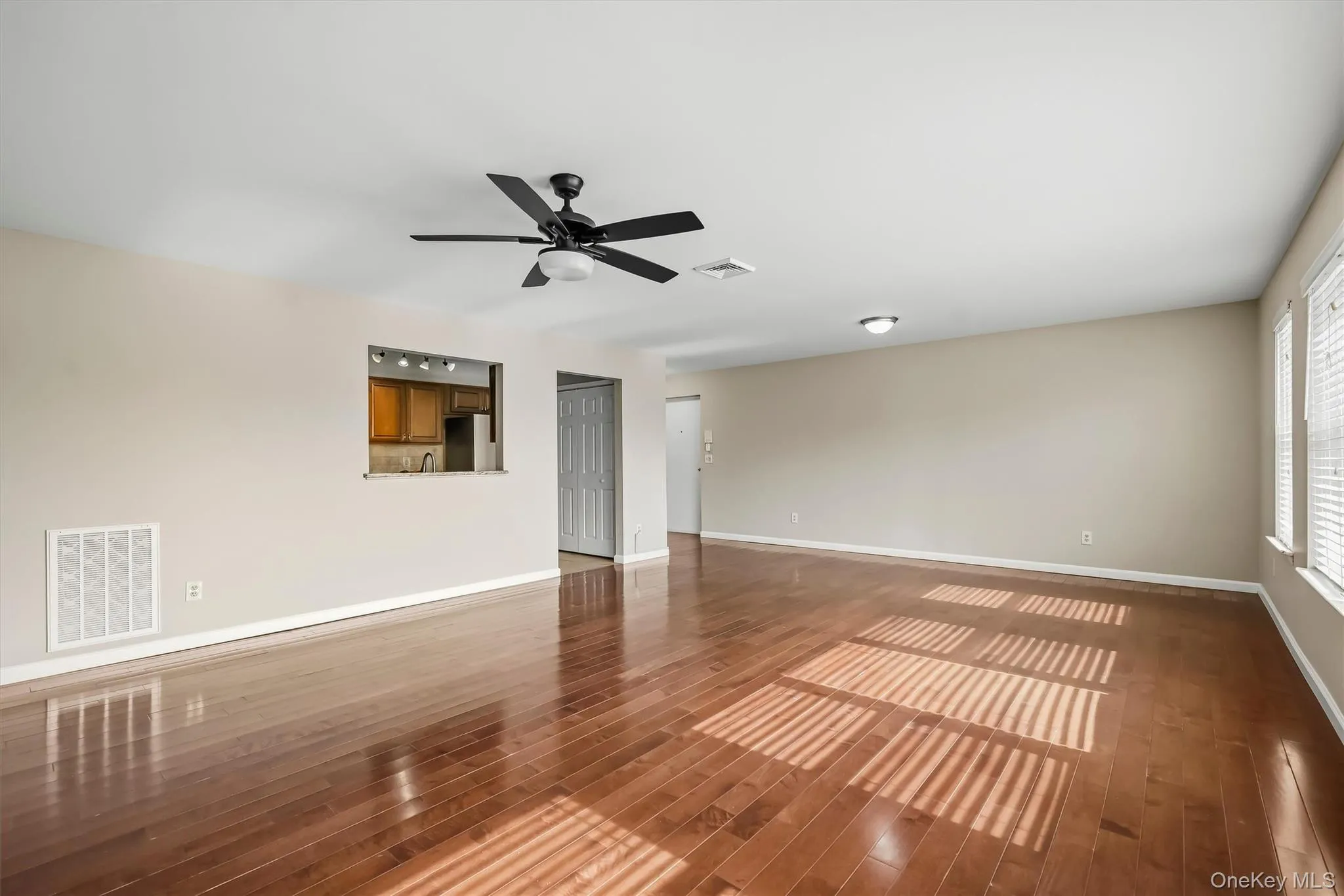 143 Deer Ct Drive, Middletown, NY, 2 Bedrooms Bedrooms, 6 Rooms Rooms,2 BathroomsBathrooms,Residential,For Rent,Deer Ct,0,974627 143 Deer Ct Drive, Middletown, NY, 2 Bedrooms Bedrooms, 6 Rooms Rooms,2 BathroomsBathrooms,Residential,For Rent,Deer Ct,0,974627