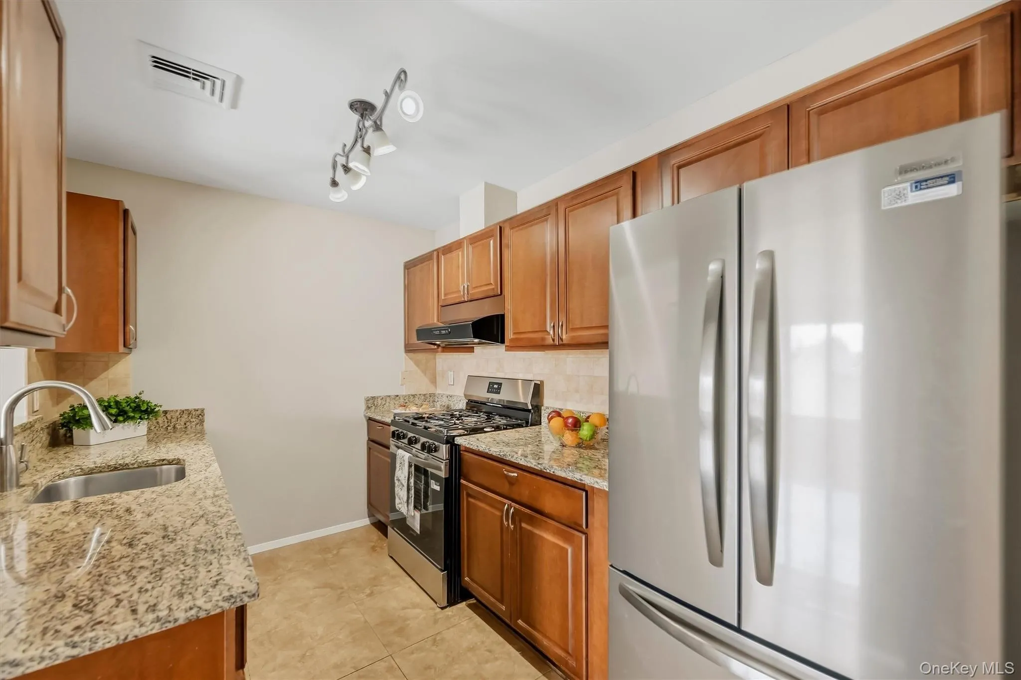 143 Deer Ct Drive, Middletown, NY, 2 Bedrooms Bedrooms, 6 Rooms Rooms,2 BathroomsBathrooms,Residential,For Rent,Deer Ct,0,974627 143 Deer Ct Drive, Middletown, NY, 2 Bedrooms Bedrooms, 6 Rooms Rooms,2 BathroomsBathrooms,Residential,For Rent,Deer Ct,0,974627