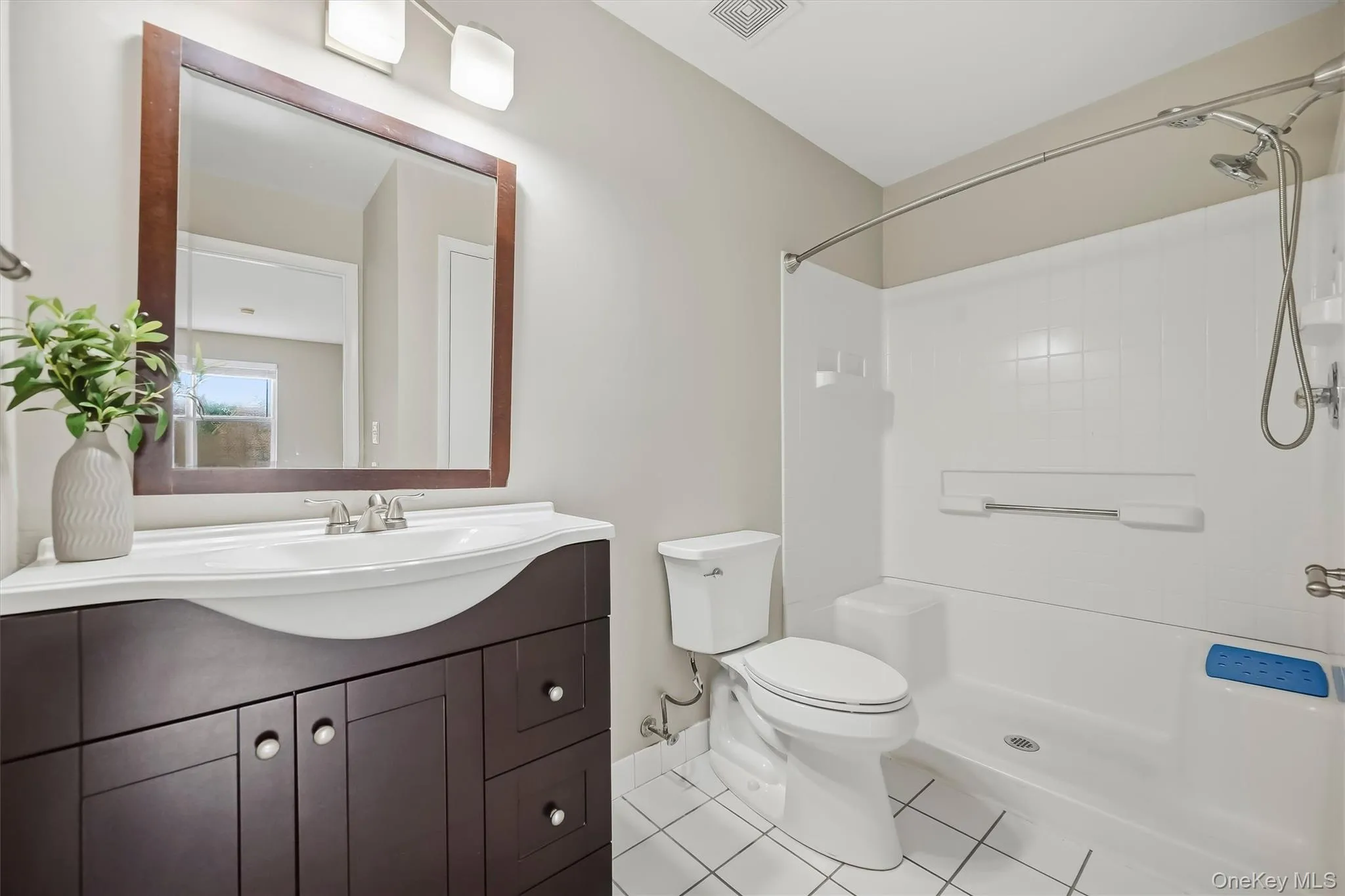 143 Deer Ct Drive, Middletown, NY, 2 Bedrooms Bedrooms, 6 Rooms Rooms,2 BathroomsBathrooms,Residential,For Rent,Deer Ct,0,974627 143 Deer Ct Drive, Middletown, NY, 2 Bedrooms Bedrooms, 6 Rooms Rooms,2 BathroomsBathrooms,Residential,For Rent,Deer Ct,0,974627