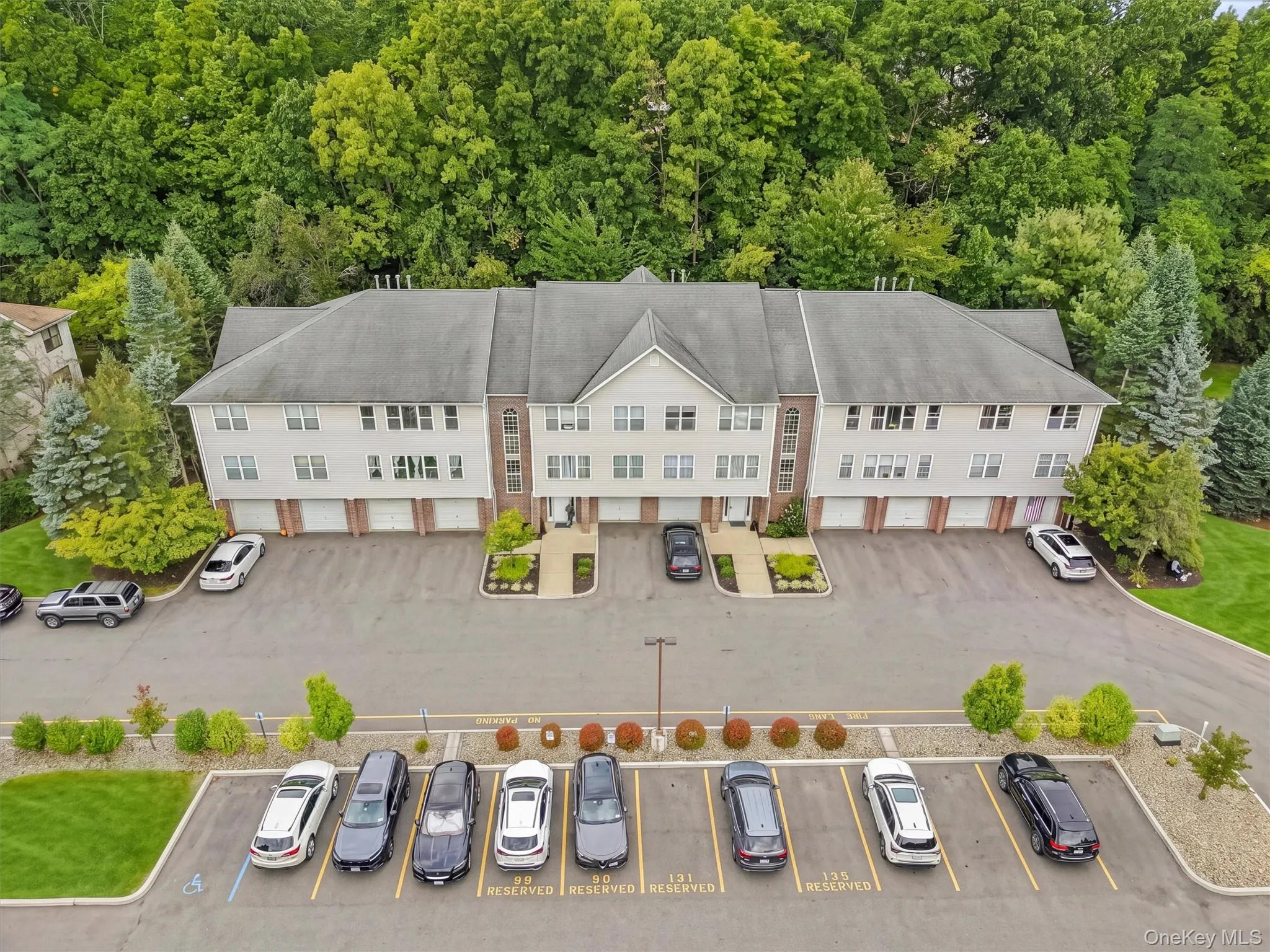 143 Deer Ct Drive, Middletown, NY, 2 Bedrooms Bedrooms, 6 Rooms Rooms,2 BathroomsBathrooms,Residential,For Rent,Deer Ct,0,974627 143 Deer Ct Drive, Middletown, NY, 2 Bedrooms Bedrooms, 6 Rooms Rooms,2 BathroomsBathrooms,Residential,For Rent,Deer Ct,0,974627