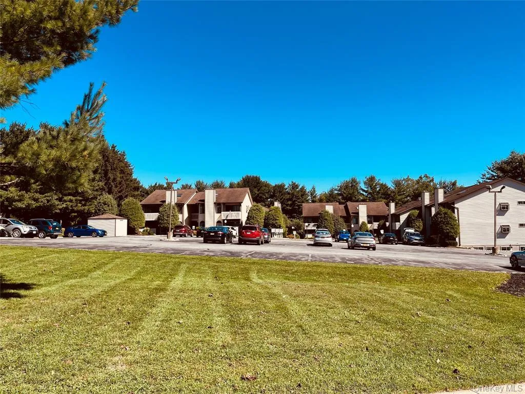 204 Pine Hollow, Chester Town, NY, 1 Bedroom Bedrooms, 5 Rooms Rooms,1 BathroomBathrooms,Residential Lease,For Rent,Pine Hollow,0,974631 204 Pine Hollow, Chester Town, NY, 1 Bedroom Bedrooms, 5 Rooms Rooms,1 BathroomBathrooms,Residential Lease,For Rent,Pine Hollow,0,974631