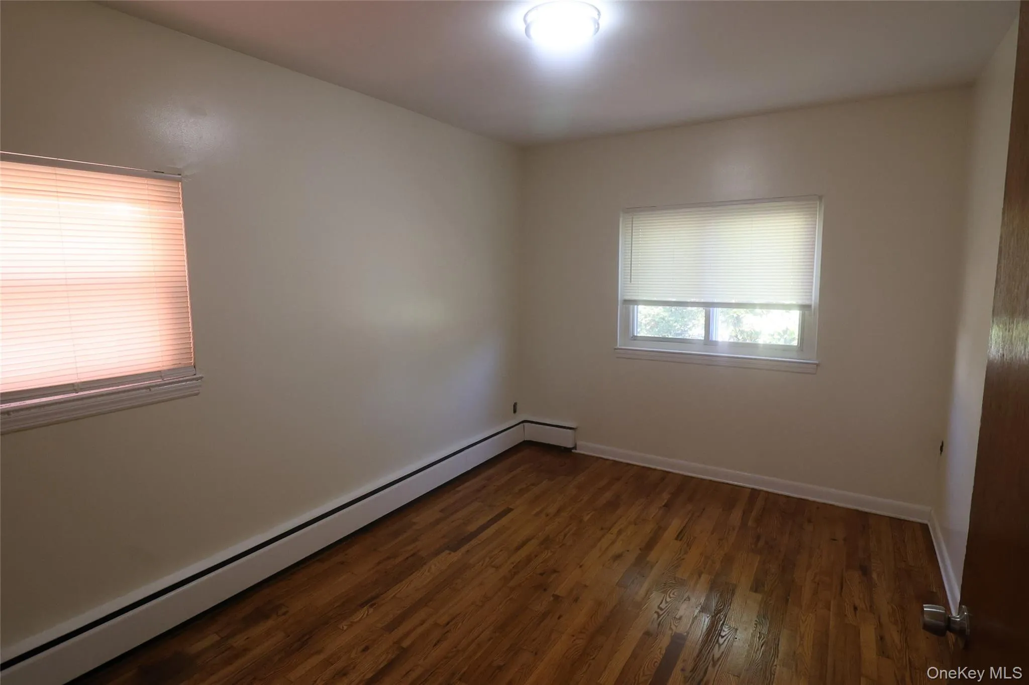 3834 Amundson Avenue, New York, NY, 3 Bedrooms Bedrooms, 7 Rooms Rooms,1 BathroomBathrooms,Residential Lease,For Rent,Amundson,0,974635 3834 Amundson Avenue, New York, NY, 3 Bedrooms Bedrooms, 7 Rooms Rooms,1 BathroomBathrooms,Residential Lease,For Rent,Amundson,0,974635