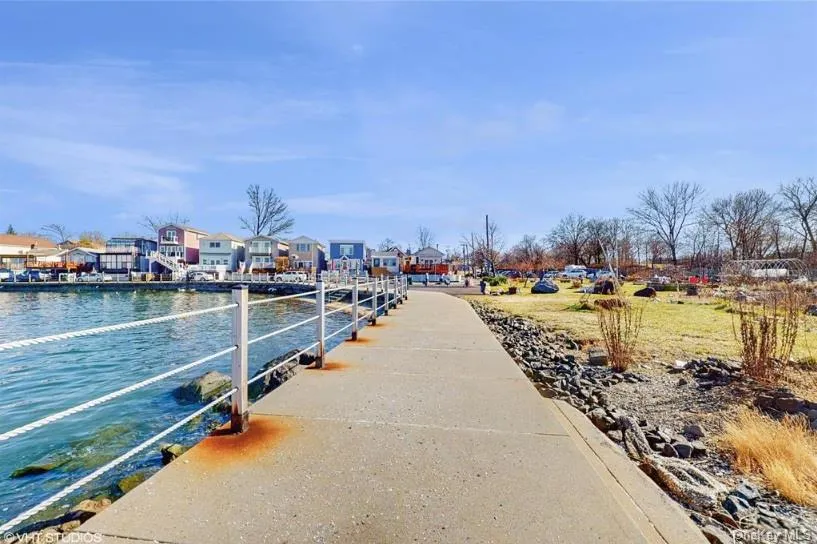 D132 Edgewater, New York, NY, 4 Bedrooms Bedrooms, 6 Rooms Rooms,1 BathroomBathrooms,Residential,For Rent,Edgewater,0,974640 D132 Edgewater, New York, NY, 4 Bedrooms Bedrooms, 6 Rooms Rooms,1 BathroomBathrooms,Residential,For Rent,Edgewater,0,974640