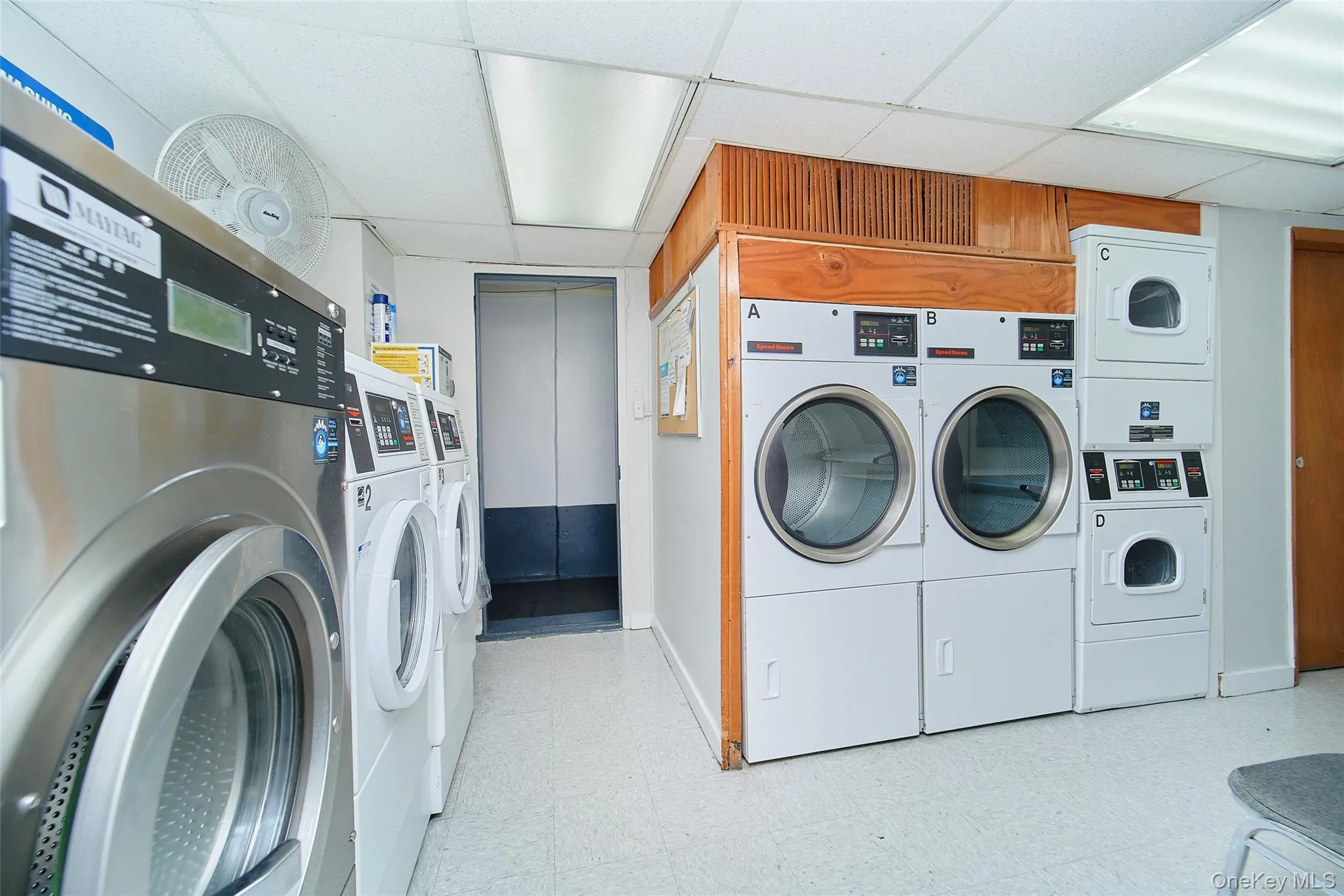2962 Decatur Avenue, New York, NY, 1 Bedroom Bedrooms, 3 Rooms Rooms,1 BathroomBathrooms,Residential Sale,For Rent,Decatur,0,974653 2962 Decatur Avenue, New York, NY, 1 Bedroom Bedrooms, 3 Rooms Rooms,1 BathroomBathrooms,Residential Sale,For Rent,Decatur,0,974653