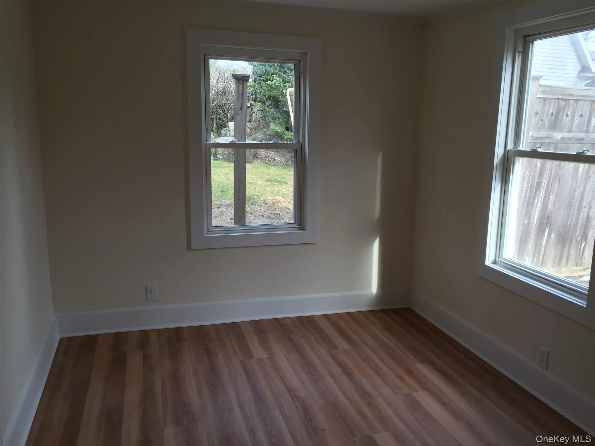207 Franklin Avenue, Oyster Bay, NY, 1 Bedroom Bedrooms, 4 Rooms Rooms,1 BathroomBathrooms,Residential Lease,For Rent,Franklin,0,974666 207 Franklin Avenue, Oyster Bay, NY, 1 Bedroom Bedrooms, 4 Rooms Rooms,1 BathroomBathrooms,Residential Lease,For Rent,Franklin,0,974666