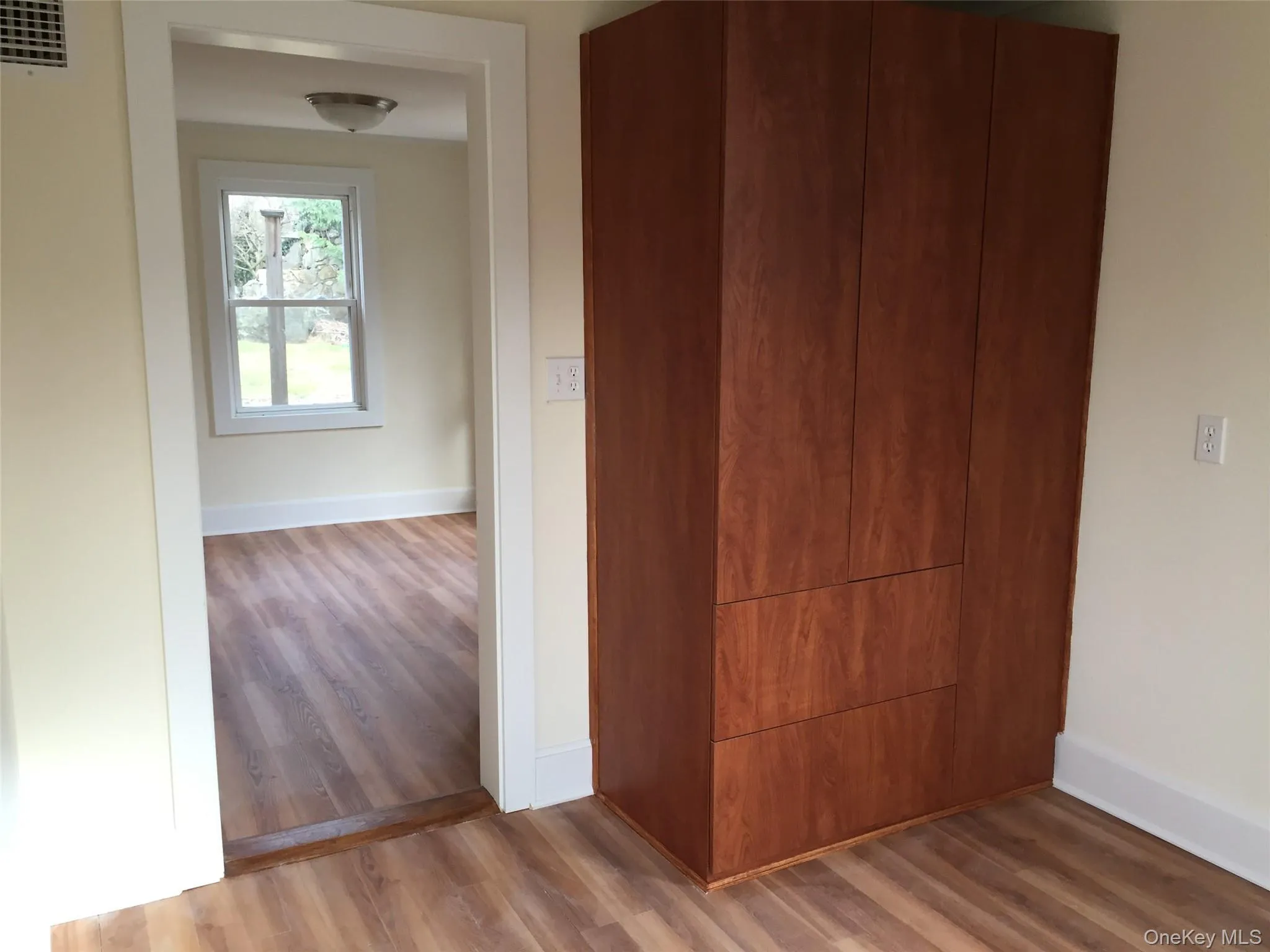 207 Franklin Avenue, Oyster Bay, NY, 1 Bedroom Bedrooms, 4 Rooms Rooms,1 BathroomBathrooms,Residential Lease,For Rent,Franklin,0,974666 207 Franklin Avenue, Oyster Bay, NY, 1 Bedroom Bedrooms, 4 Rooms Rooms,1 BathroomBathrooms,Residential Lease,For Rent,Franklin,0,974666