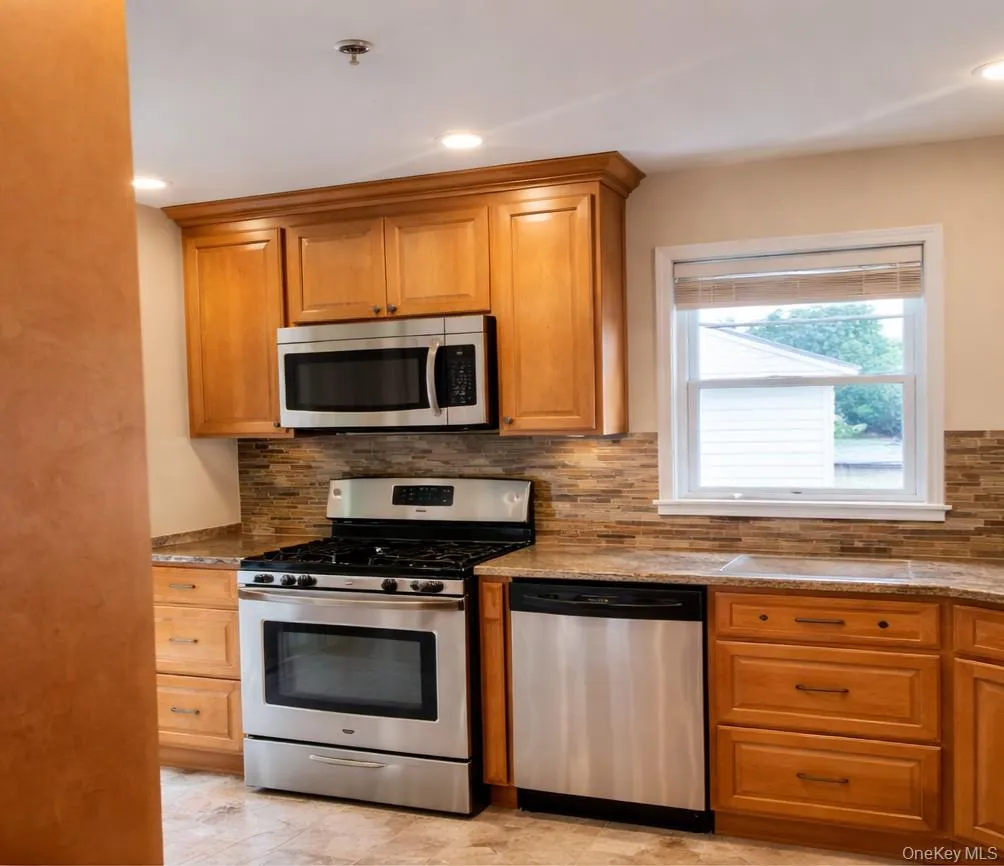 632 Piermont Avenue, Orangetown, NY, 2 Bedrooms Bedrooms, 6 Rooms Rooms,1 BathroomBathrooms,Residential Lease,For Rent,Piermont,0,974682 632 Piermont Avenue, Orangetown, NY, 2 Bedrooms Bedrooms, 6 Rooms Rooms,1 BathroomBathrooms,Residential Lease,For Rent,Piermont,0,974682