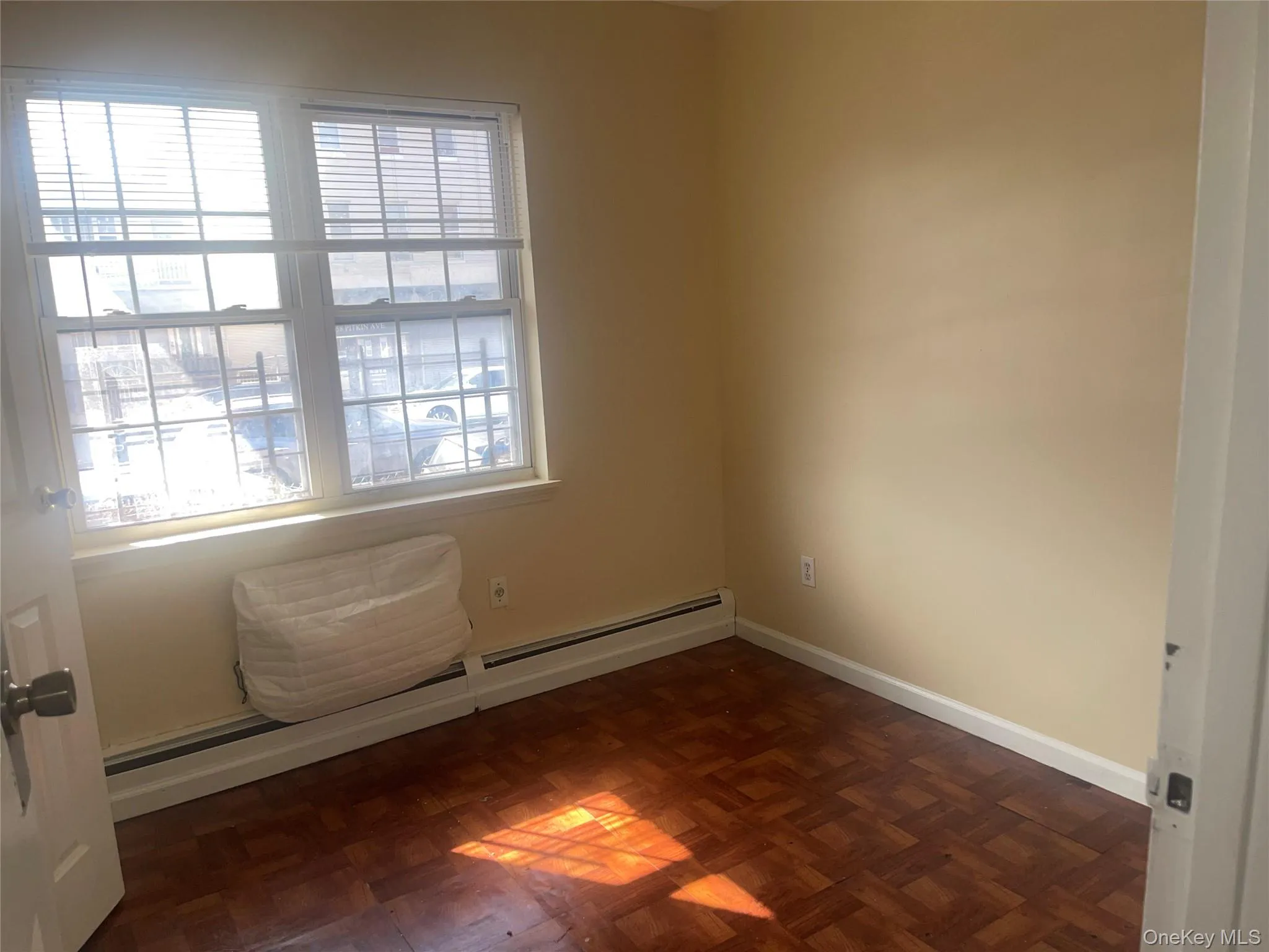 405 Essex Street, New York, NY, 3 Bedrooms Bedrooms, 6 Rooms Rooms,2 BathroomsBathrooms,Residential Lease,For Rent,Essex,0,974710 405 Essex Street, New York, NY, 3 Bedrooms Bedrooms, 6 Rooms Rooms,2 BathroomsBathrooms,Residential Lease,For Rent,Essex,0,974710