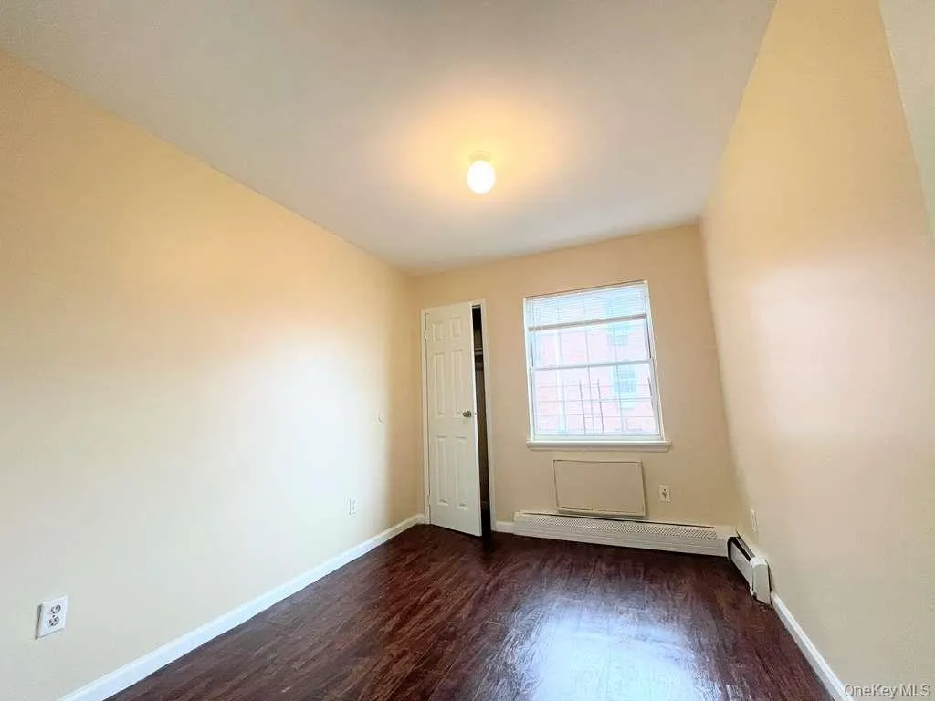 405 Essex Street, New York, NY, 3 Bedrooms Bedrooms, 6 Rooms Rooms,2 BathroomsBathrooms,Residential Lease,For Rent,Essex,0,974710 405 Essex Street, New York, NY, 3 Bedrooms Bedrooms, 6 Rooms Rooms,2 BathroomsBathrooms,Residential Lease,For Rent,Essex,0,974710