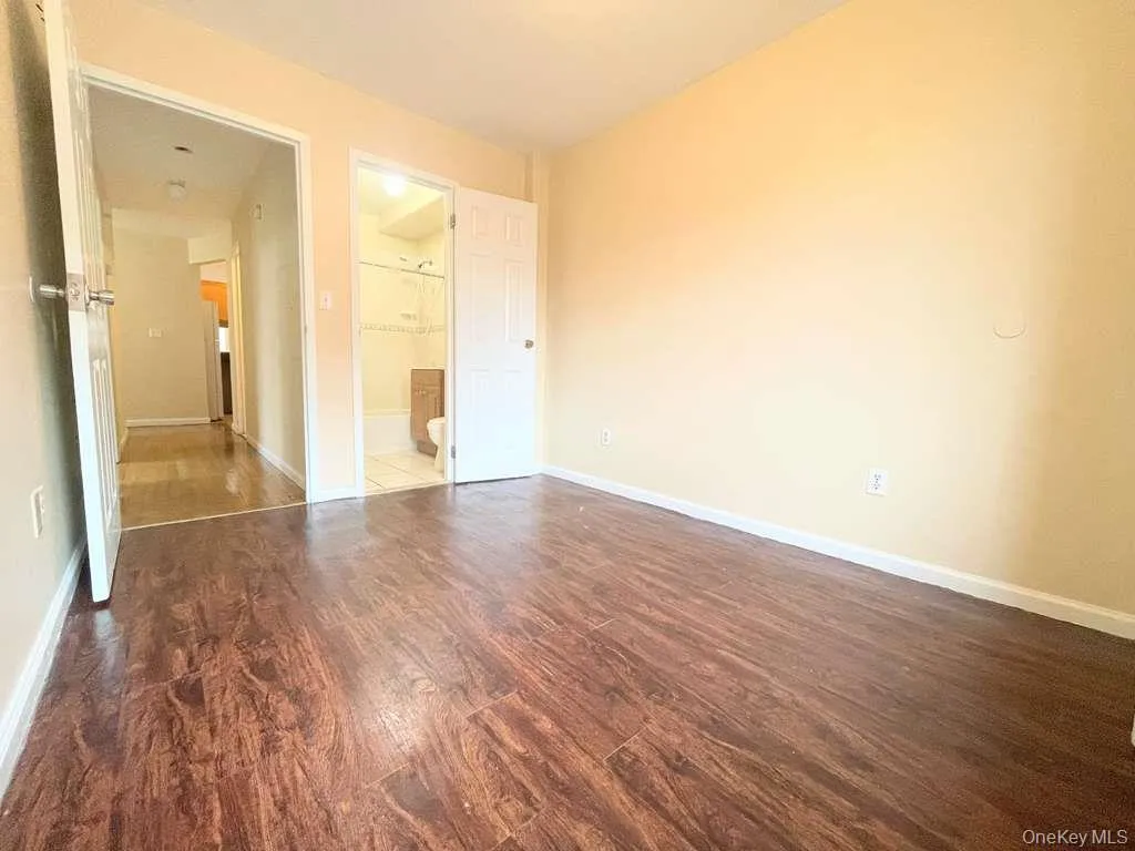 405 Essex Street, New York, NY, 3 Bedrooms Bedrooms, 6 Rooms Rooms,2 BathroomsBathrooms,Residential Lease,For Rent,Essex,0,974710 405 Essex Street, New York, NY, 3 Bedrooms Bedrooms, 6 Rooms Rooms,2 BathroomsBathrooms,Residential Lease,For Rent,Essex,0,974710