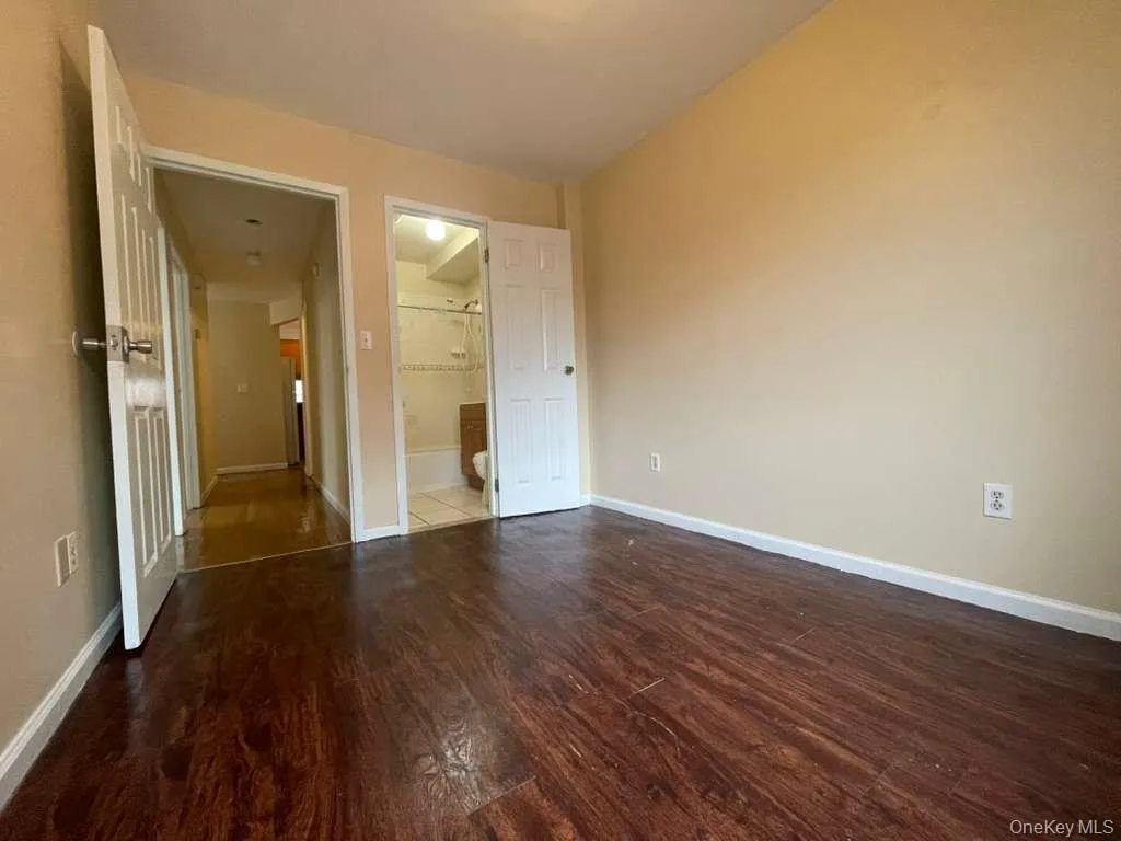405 Essex Street, New York, NY, 3 Bedrooms Bedrooms, 6 Rooms Rooms,2 BathroomsBathrooms,Residential Lease,For Rent,Essex,0,974710 405 Essex Street, New York, NY, 3 Bedrooms Bedrooms, 6 Rooms Rooms,2 BathroomsBathrooms,Residential Lease,For Rent,Essex,0,974710