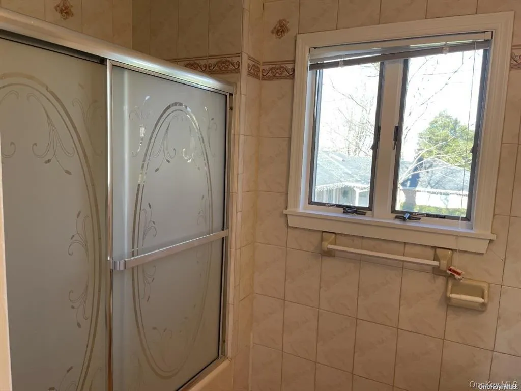1 The Beachway, North Hempstead, NY, 3 Bedrooms Bedrooms, 6 Rooms Rooms,2 BathroomsBathrooms,Residential Lease,For Rent,The Beachway,0,974712 1 The Beachway, North Hempstead, NY, 3 Bedrooms Bedrooms, 6 Rooms Rooms,2 BathroomsBathrooms,Residential Lease,For Rent,The Beachway,0,974712