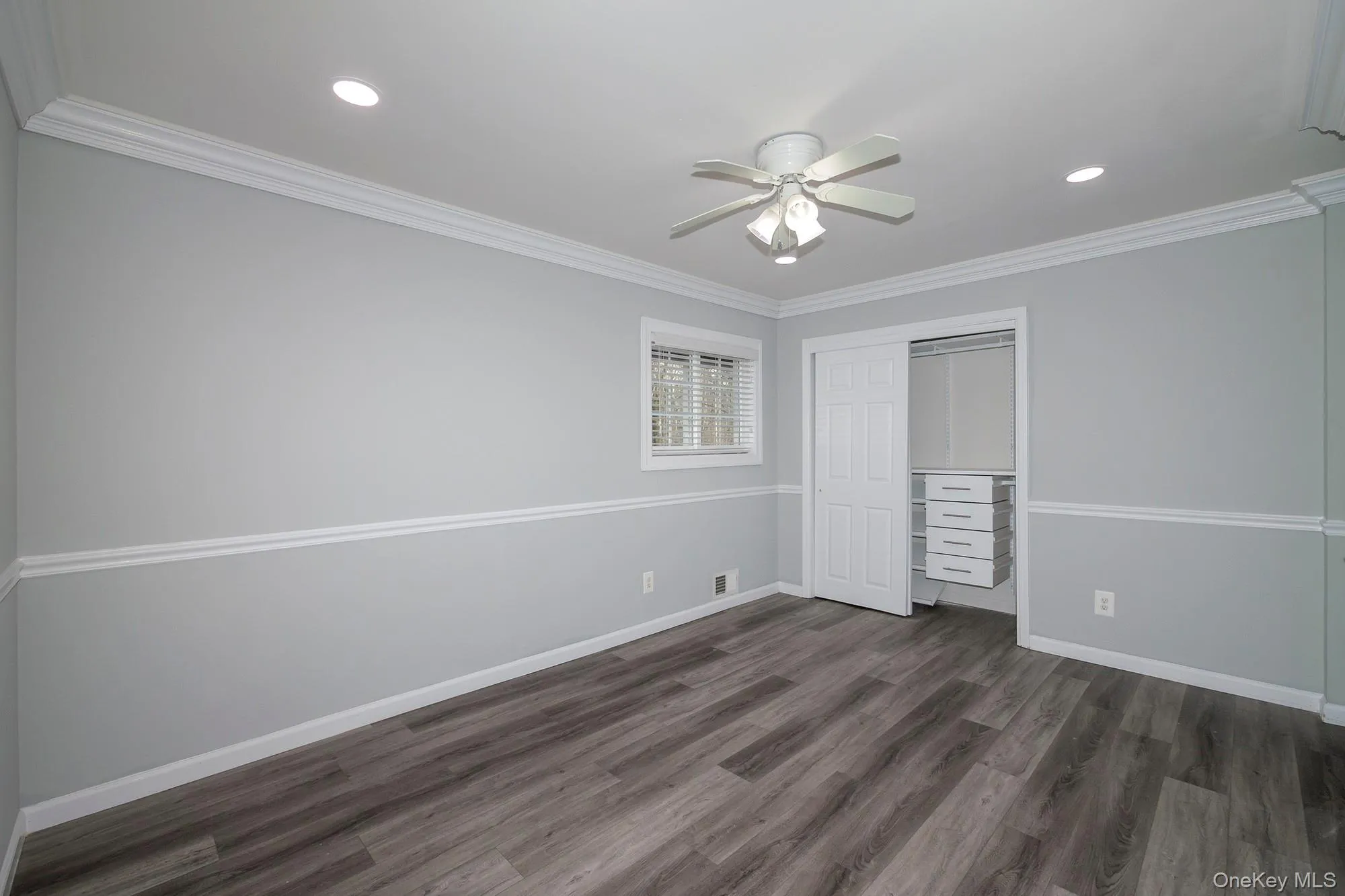 5-1A Dark Hollow Road, Brookhaven, NY, 1 Bedroom Bedrooms, 4 Rooms Rooms,1 BathroomBathrooms,Residential Lease,For Rent,Dark Hollow,0,974719 5-1A Dark Hollow Road, Brookhaven, NY, 1 Bedroom Bedrooms, 4 Rooms Rooms,1 BathroomBathrooms,Residential Lease,For Rent,Dark Hollow,0,974719