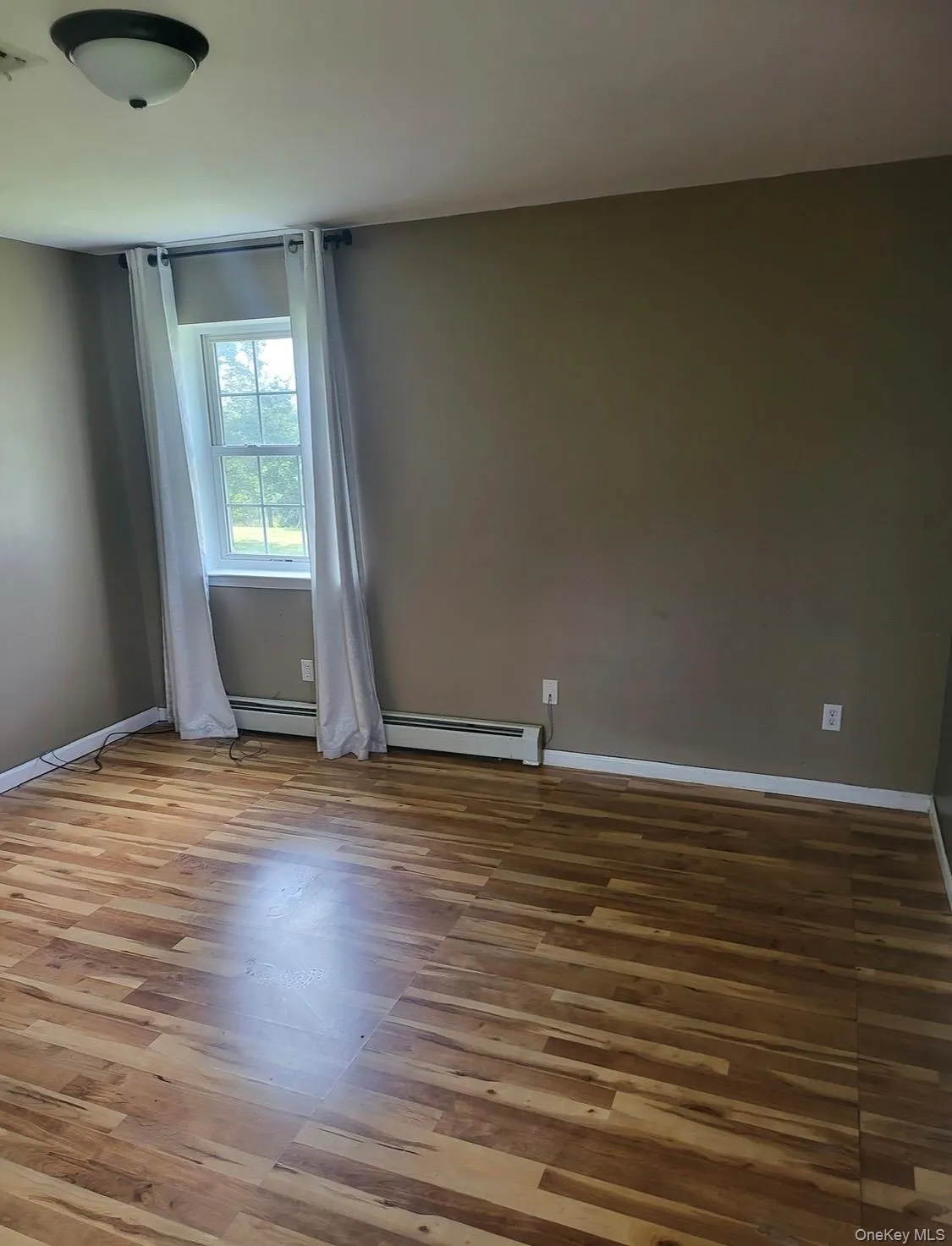 20 Tammy Drive, Middletown, NY, 3 Bedrooms Bedrooms, 9 Rooms Rooms,2 BathroomsBathrooms,Residential,For Rent,Tammy,0,974722 20 Tammy Drive, Middletown, NY, 3 Bedrooms Bedrooms, 9 Rooms Rooms,2 BathroomsBathrooms,Residential,For Rent,Tammy,0,974722
