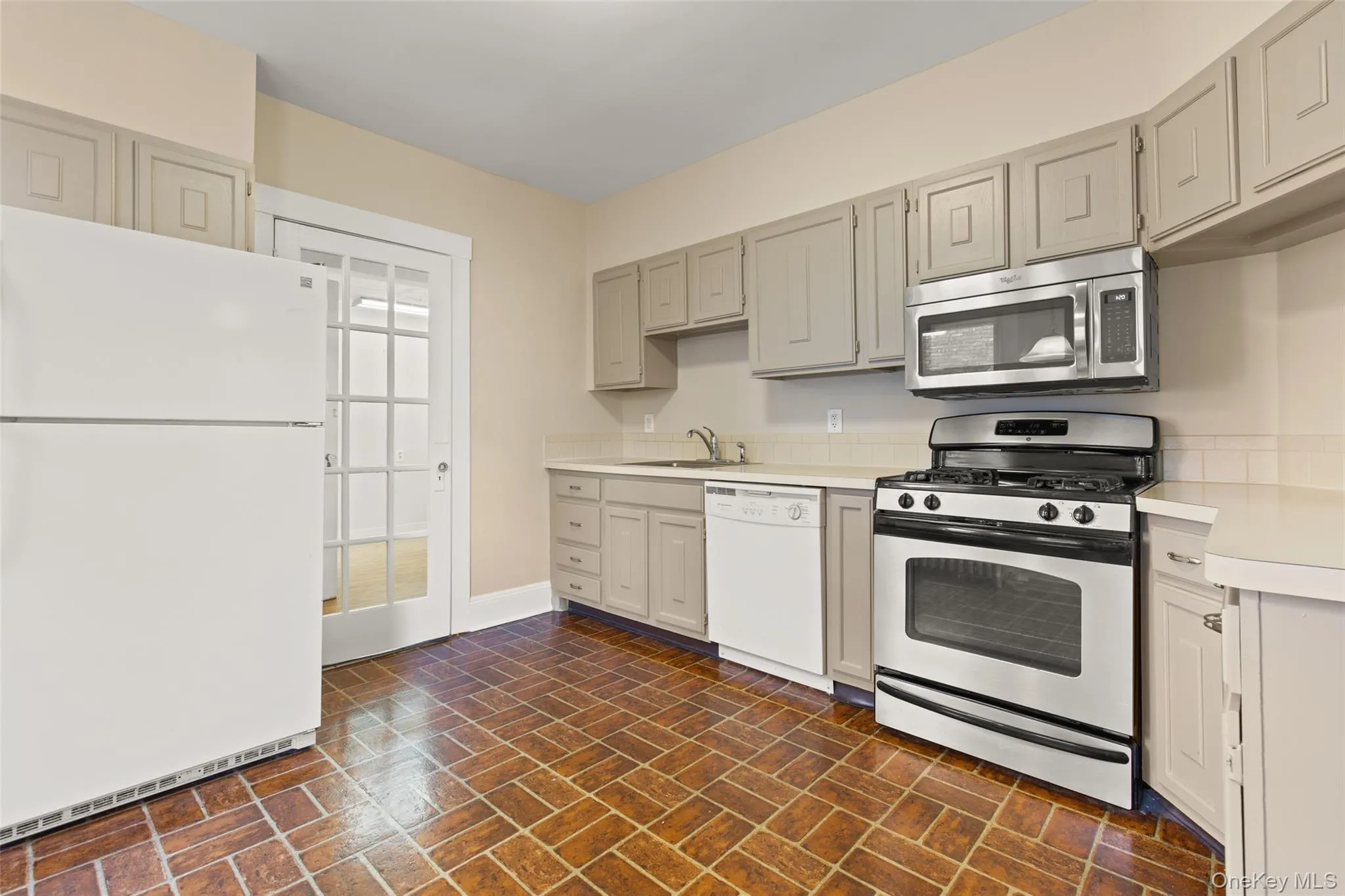 134 Washington Avenue, Ramapo, NY, 1 Bedroom Bedrooms, 5 Rooms Rooms,1 BathroomBathrooms,Residential Lease,For Rent,Washington,0,974729 134 Washington Avenue, Ramapo, NY, 1 Bedroom Bedrooms, 5 Rooms Rooms,1 BathroomBathrooms,Residential Lease,For Rent,Washington,0,974729