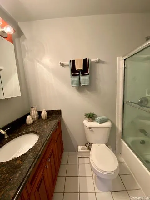 327 Brook Avenue, Islip, NY, 2 Bedrooms Bedrooms, 5 Rooms Rooms,1 BathroomBathrooms,Residential Lease,For Rent,Brook,0,974734 327 Brook Avenue, Islip, NY, 2 Bedrooms Bedrooms, 5 Rooms Rooms,1 BathroomBathrooms,Residential Lease,For Rent,Brook,0,974734