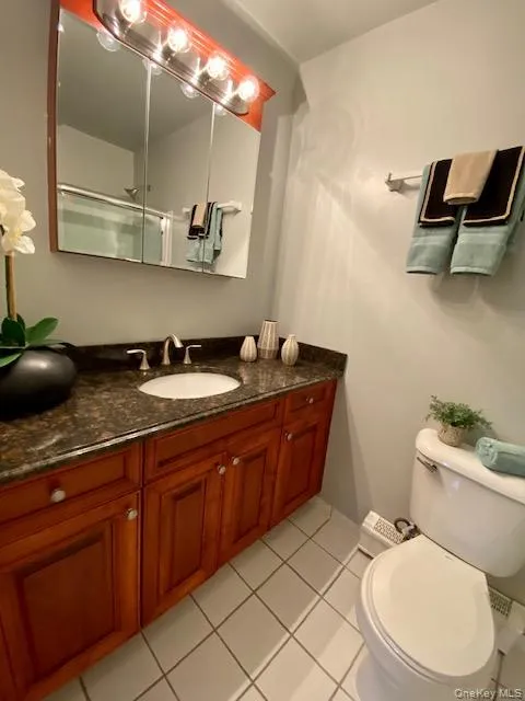 327 Brook Avenue, Islip, NY, 2 Bedrooms Bedrooms, 5 Rooms Rooms,1 BathroomBathrooms,Residential Lease,For Rent,Brook,0,974734 327 Brook Avenue, Islip, NY, 2 Bedrooms Bedrooms, 5 Rooms Rooms,1 BathroomBathrooms,Residential Lease,For Rent,Brook,0,974734