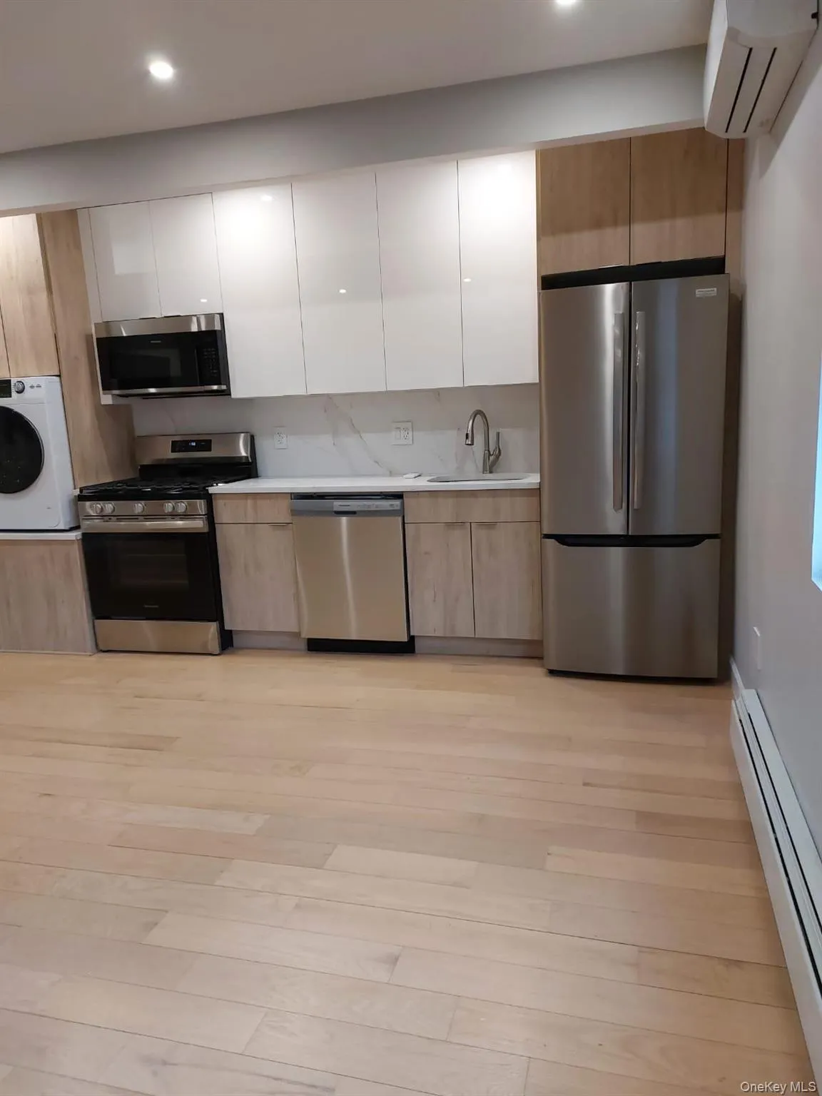 23-69 93 Street, New York, NY, 1 Bedroom Bedrooms, 3 Rooms Rooms,1 BathroomBathrooms,Residential Lease,For Rent,93,0,974762 23-69 93 Street, New York, NY, 1 Bedroom Bedrooms, 3 Rooms Rooms,1 BathroomBathrooms,Residential Lease,For Rent,93,0,974762