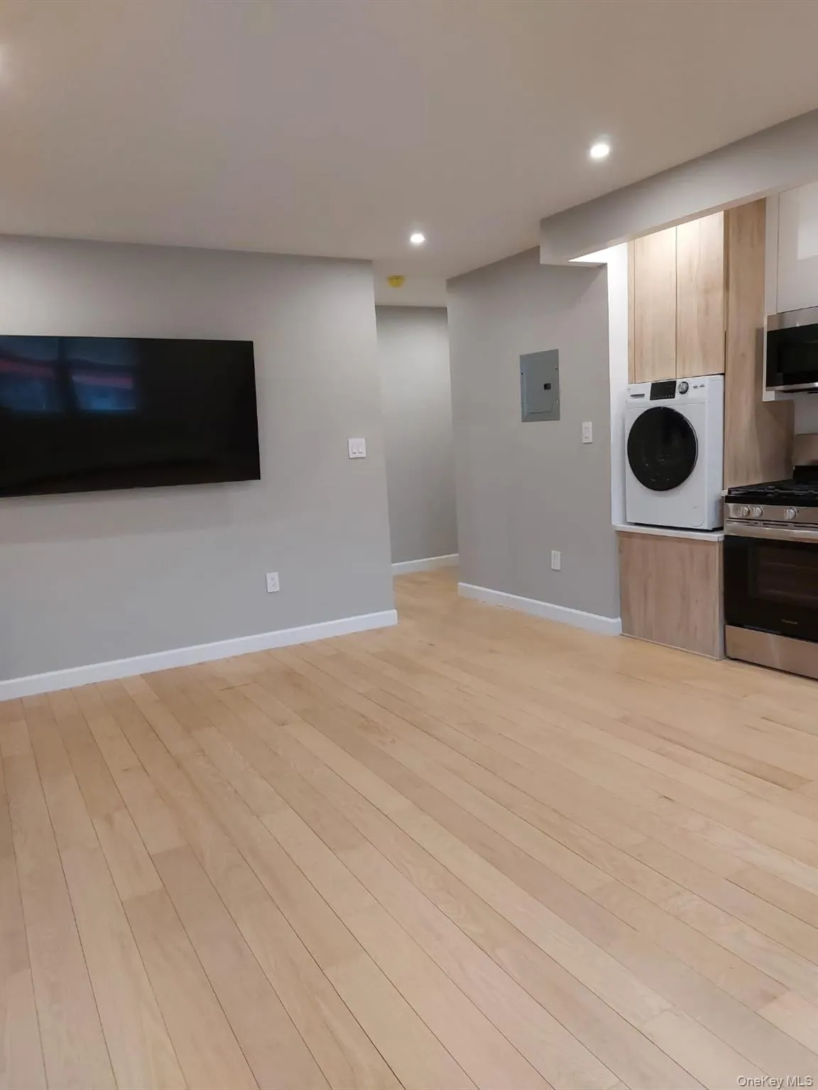 23-69 93 Street, New York, NY, 1 Bedroom Bedrooms, 3 Rooms Rooms,1 BathroomBathrooms,Residential Lease,For Rent,93,0,974762 23-69 93 Street, New York, NY, 1 Bedroom Bedrooms, 3 Rooms Rooms,1 BathroomBathrooms,Residential Lease,For Rent,93,0,974762