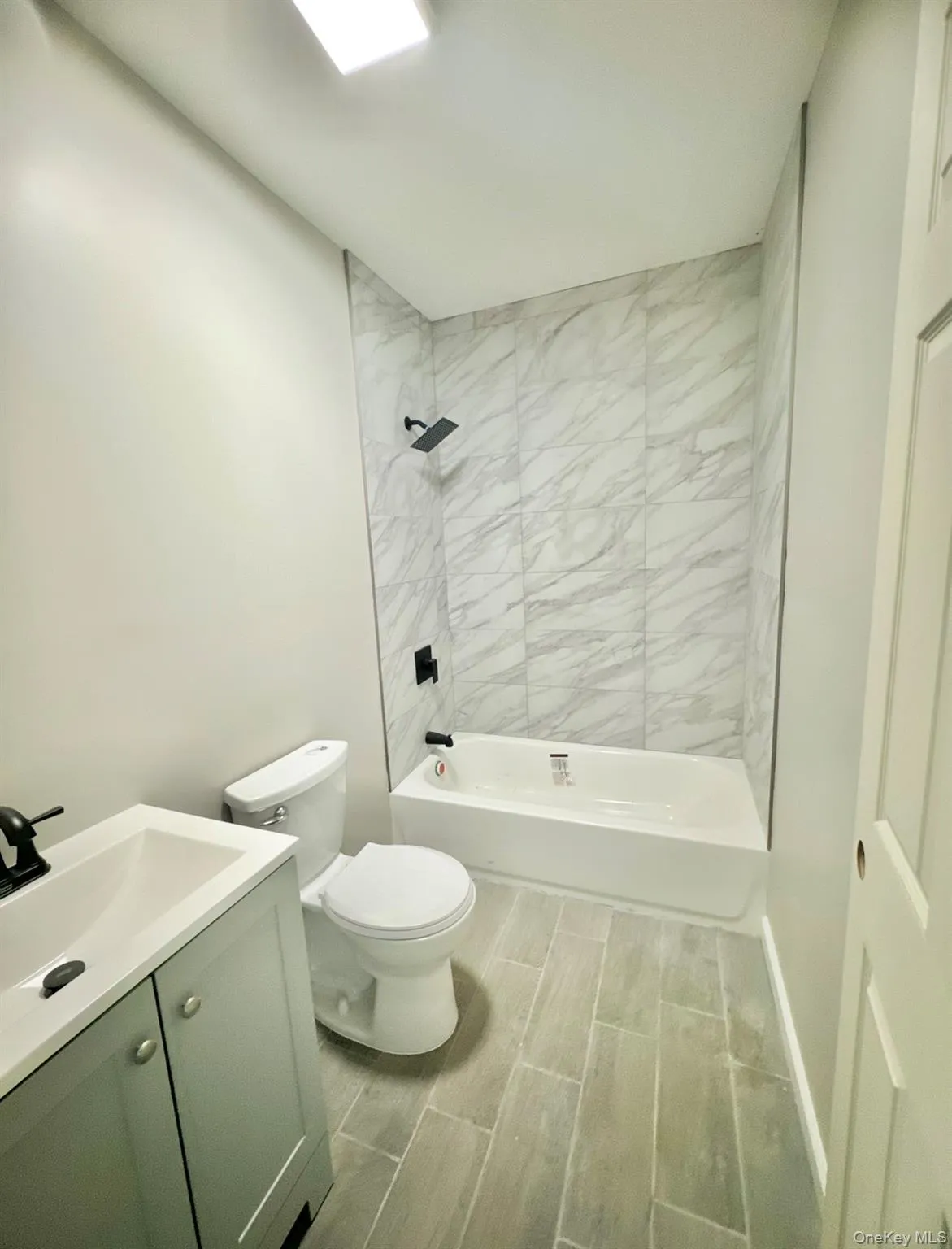 199 Chambers Street, Newburgh (city), NY, 1 Bedroom Bedrooms, 3 Rooms Rooms,1 BathroomBathrooms,Residential Lease,For Rent,Chambers Street,0,974786 199 Chambers Street, Newburgh (city), NY, 1 Bedroom Bedrooms, 3 Rooms Rooms,1 BathroomBathrooms,Residential Lease,For Rent,Chambers Street,0,974786