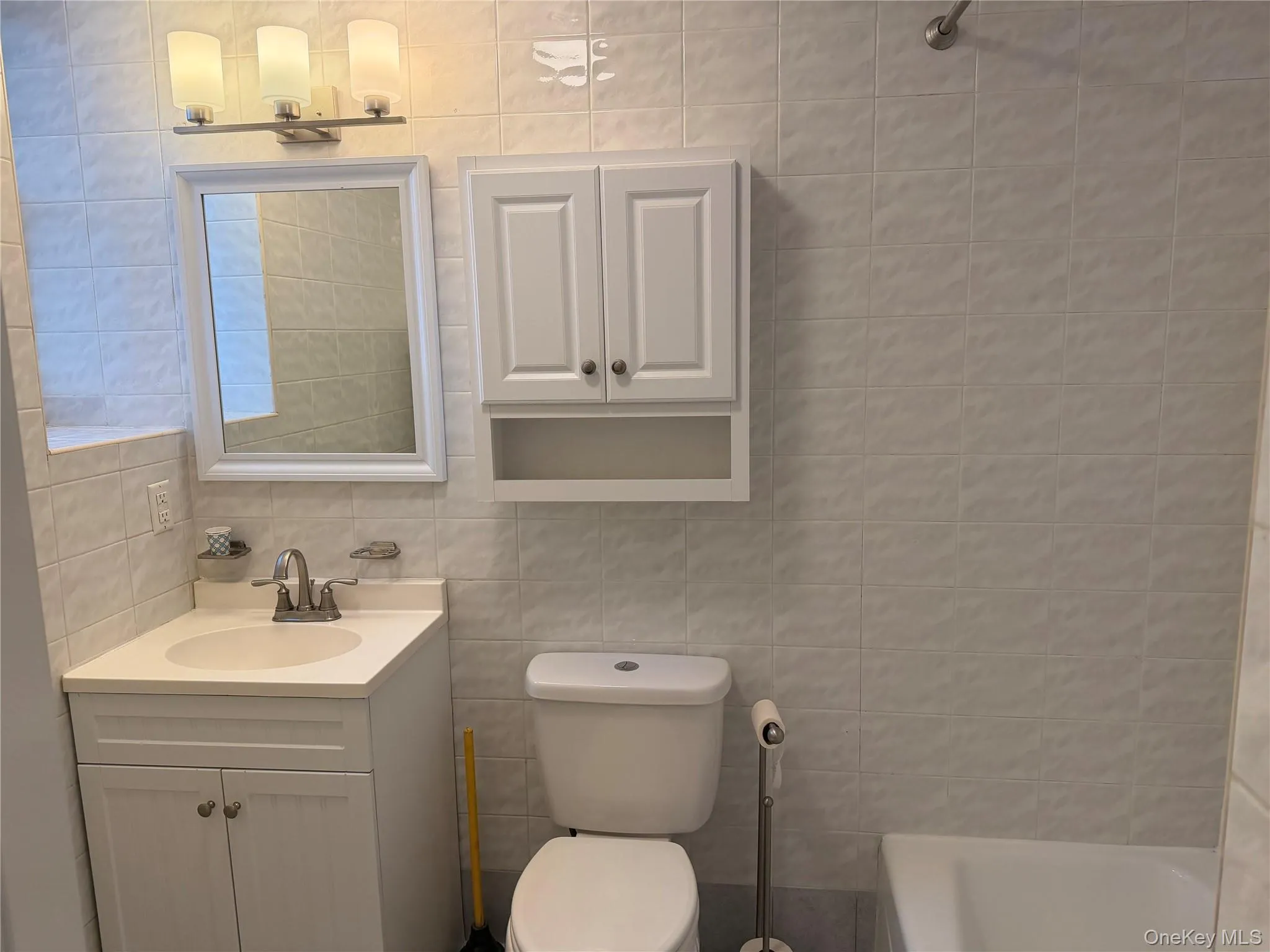 25 Broadway, Long Beach, NY, 1 Bedroom Bedrooms, 3 Rooms Rooms,1 BathroomBathrooms,Residential Lease,For Rent,Broadway,0,974792 25 Broadway, Long Beach, NY, 1 Bedroom Bedrooms, 3 Rooms Rooms,1 BathroomBathrooms,Residential Lease,For Rent,Broadway,0,974792