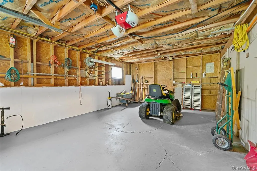 1013 Cooley Road, Rockland, NY, 3 Bedrooms Bedrooms, 5 Rooms Rooms,1 BathroomBathrooms,Residential,For Rent,Cooley,0,974808 1013 Cooley Road, Rockland, NY, 3 Bedrooms Bedrooms, 5 Rooms Rooms,1 BathroomBathrooms,Residential,For Rent,Cooley,0,974808