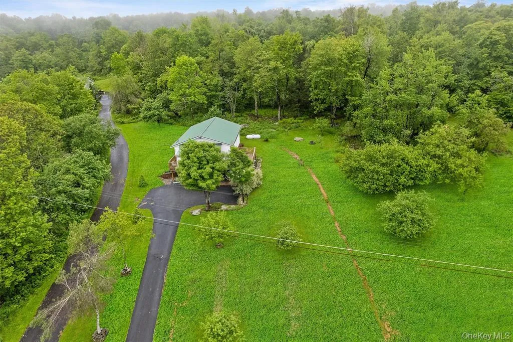 1013 Cooley Road, Rockland, NY, 3 Bedrooms Bedrooms, 5 Rooms Rooms,1 BathroomBathrooms,Residential,For Rent,Cooley,0,974808 1013 Cooley Road, Rockland, NY, 3 Bedrooms Bedrooms, 5 Rooms Rooms,1 BathroomBathrooms,Residential,For Rent,Cooley,0,974808