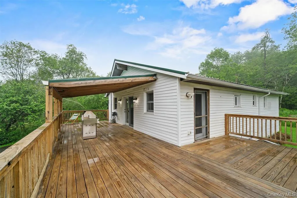 1013 Cooley Road, Rockland, NY, 3 Bedrooms Bedrooms, 5 Rooms Rooms,1 BathroomBathrooms,Residential,For Rent,Cooley,0,974808 1013 Cooley Road, Rockland, NY, 3 Bedrooms Bedrooms, 5 Rooms Rooms,1 BathroomBathrooms,Residential,For Rent,Cooley,0,974808