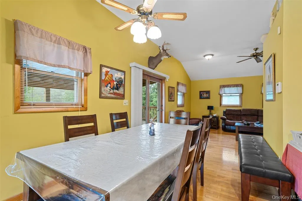 1013 Cooley Road, Rockland, NY, 3 Bedrooms Bedrooms, 5 Rooms Rooms,1 BathroomBathrooms,Residential,For Rent,Cooley,0,974808 1013 Cooley Road, Rockland, NY, 3 Bedrooms Bedrooms, 5 Rooms Rooms,1 BathroomBathrooms,Residential,For Rent,Cooley,0,974808