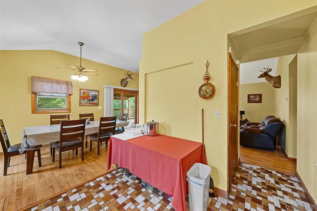 1013 Cooley Road, Rockland, NY, 3 Bedrooms Bedrooms, 5 Rooms Rooms,1 BathroomBathrooms,Residential,For Rent,Cooley,0,974808 1013 Cooley Road, Rockland, NY, 3 Bedrooms Bedrooms, 5 Rooms Rooms,1 BathroomBathrooms,Residential,For Rent,Cooley,0,974808