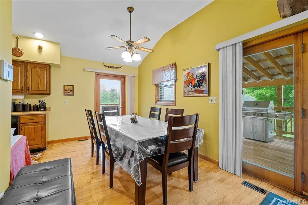 1013 Cooley Road, Rockland, NY, 3 Bedrooms Bedrooms, 5 Rooms Rooms,1 BathroomBathrooms,Residential,For Rent,Cooley,0,974808 1013 Cooley Road, Rockland, NY, 3 Bedrooms Bedrooms, 5 Rooms Rooms,1 BathroomBathrooms,Residential,For Rent,Cooley,0,974808