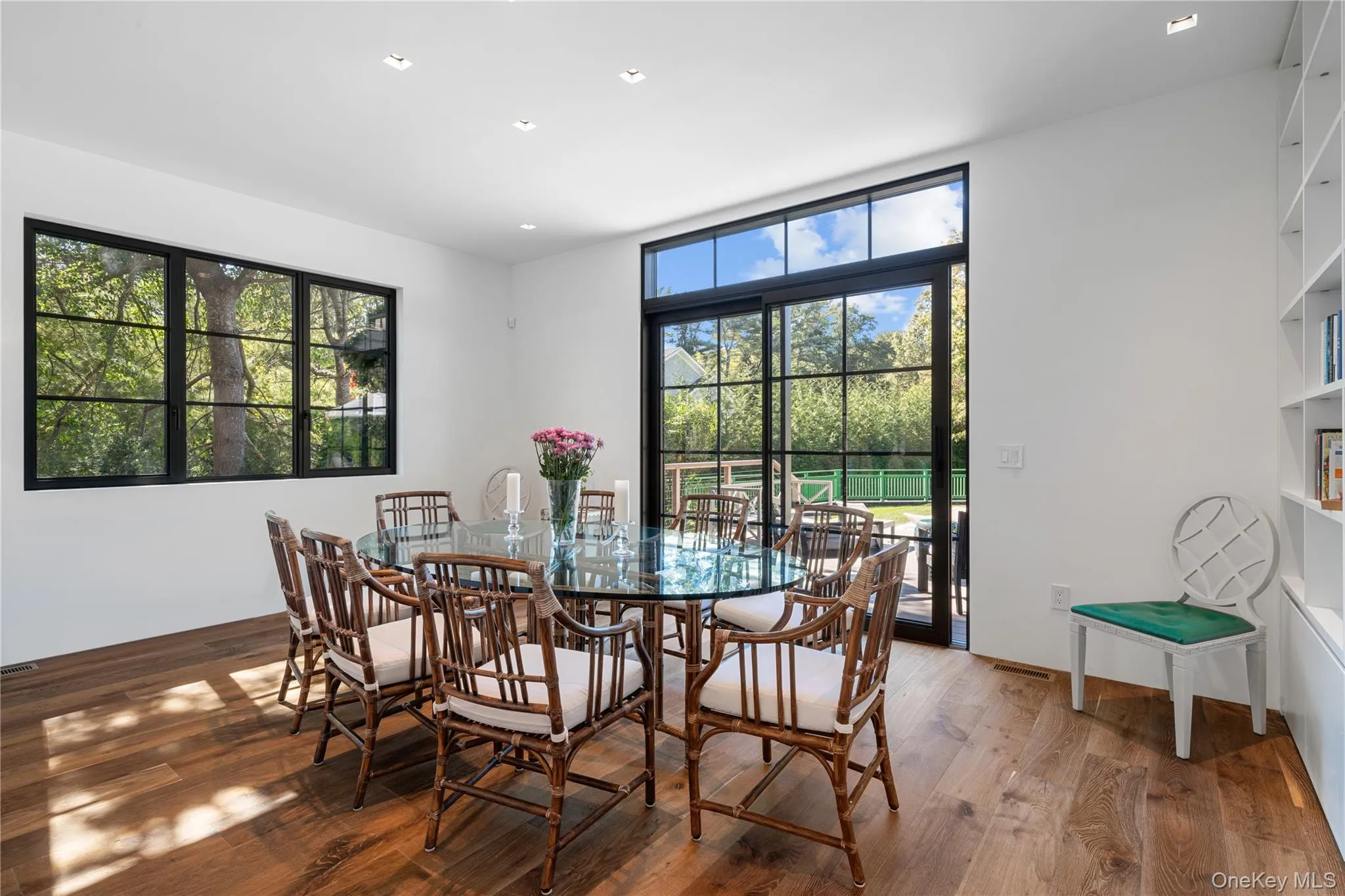 15 Atterbury Road, Southampton, NY, 4 Bedrooms Bedrooms, 14 Rooms Rooms,4 BathroomsBathrooms,Residential Lease,For Rent,Atterbury,0,974816 15 Atterbury Road, Southampton, NY, 4 Bedrooms Bedrooms, 14 Rooms Rooms,4 BathroomsBathrooms,Residential Lease,For Rent,Atterbury,0,974816