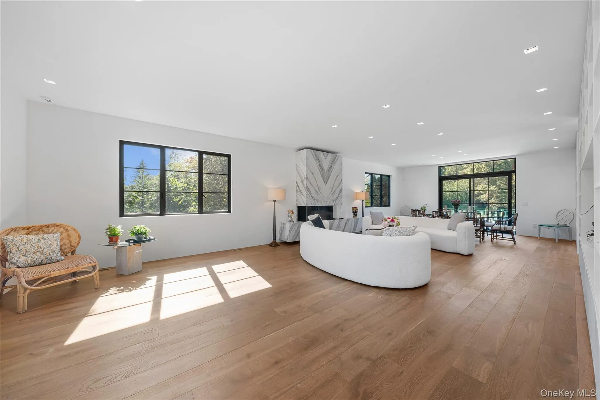 15 Atterbury Road, Southampton, NY, 4 Bedrooms Bedrooms, 14 Rooms Rooms,4 BathroomsBathrooms,Residential Lease,For Rent,Atterbury,0,974816 15 Atterbury Road, Southampton, NY, 4 Bedrooms Bedrooms, 14 Rooms Rooms,4 BathroomsBathrooms,Residential Lease,For Rent,Atterbury,0,974816