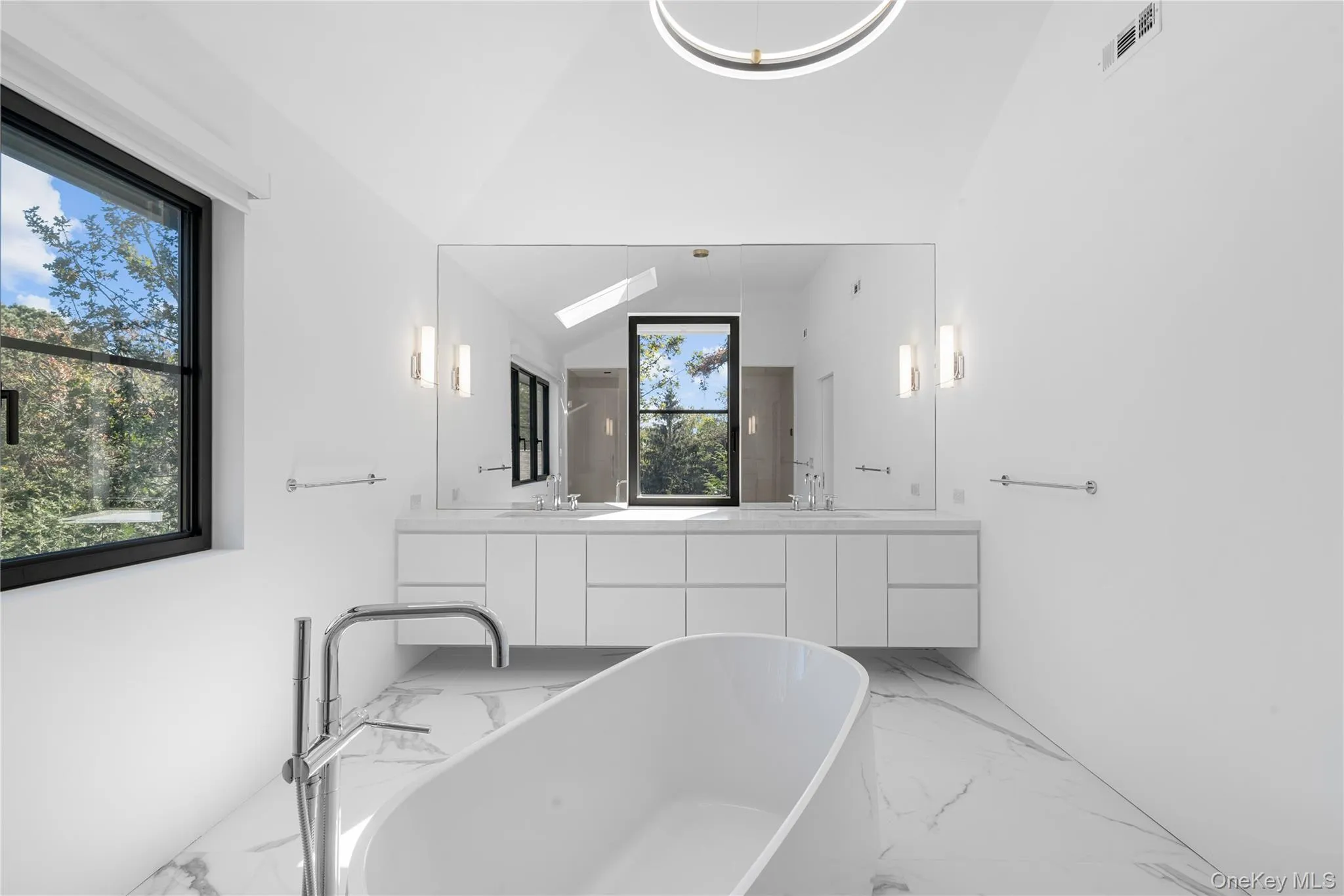 15 Atterbury Road, Southampton, NY, 4 Bedrooms Bedrooms, 14 Rooms Rooms,4 BathroomsBathrooms,Residential Lease,For Rent,Atterbury,0,974816 15 Atterbury Road, Southampton, NY, 4 Bedrooms Bedrooms, 14 Rooms Rooms,4 BathroomsBathrooms,Residential Lease,For Rent,Atterbury,0,974816