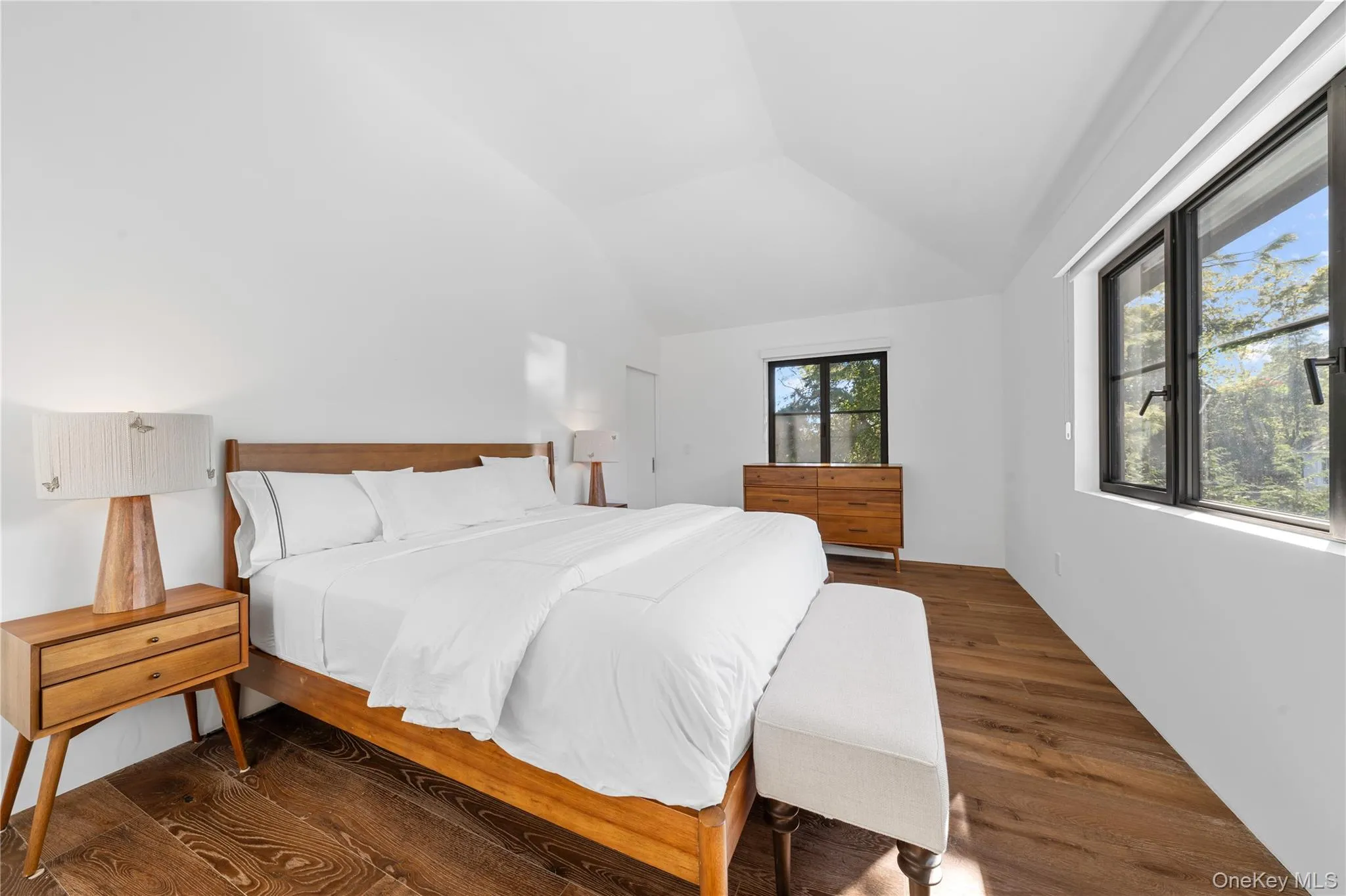 15 Atterbury Road, Southampton, NY, 4 Bedrooms Bedrooms, 14 Rooms Rooms,4 BathroomsBathrooms,Residential Lease,For Rent,Atterbury,0,974816 15 Atterbury Road, Southampton, NY, 4 Bedrooms Bedrooms, 14 Rooms Rooms,4 BathroomsBathrooms,Residential Lease,For Rent,Atterbury,0,974816