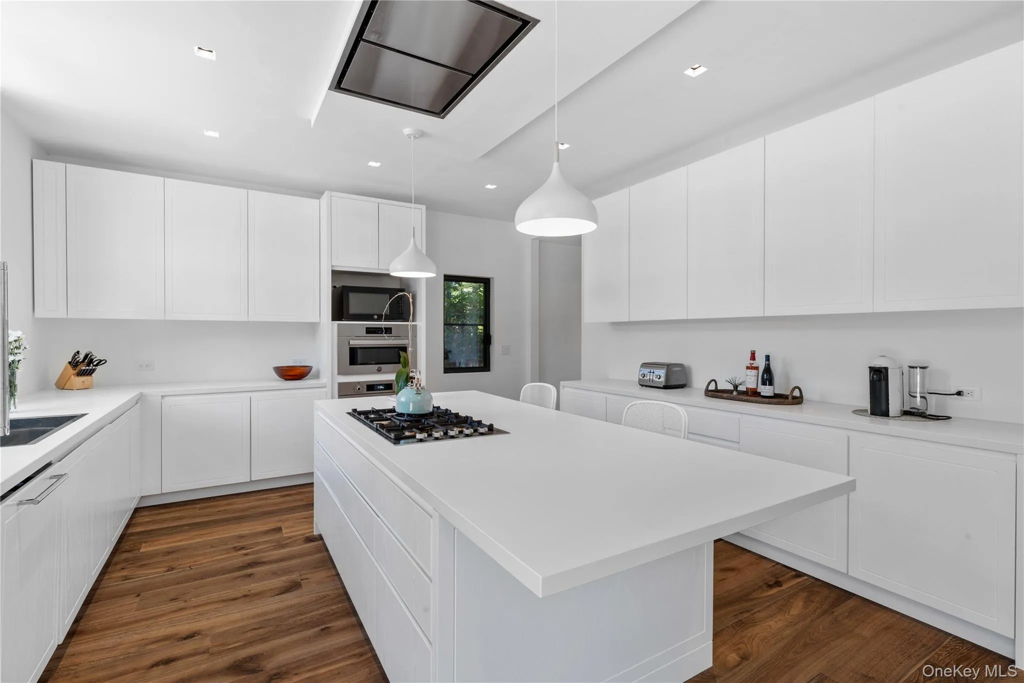 15 Atterbury Road, Southampton, NY, 4 Bedrooms Bedrooms, 14 Rooms Rooms,4 BathroomsBathrooms,Residential Lease,For Rent,Atterbury,0,974816 15 Atterbury Road, Southampton, NY, 4 Bedrooms Bedrooms, 14 Rooms Rooms,4 BathroomsBathrooms,Residential Lease,For Rent,Atterbury,0,974816