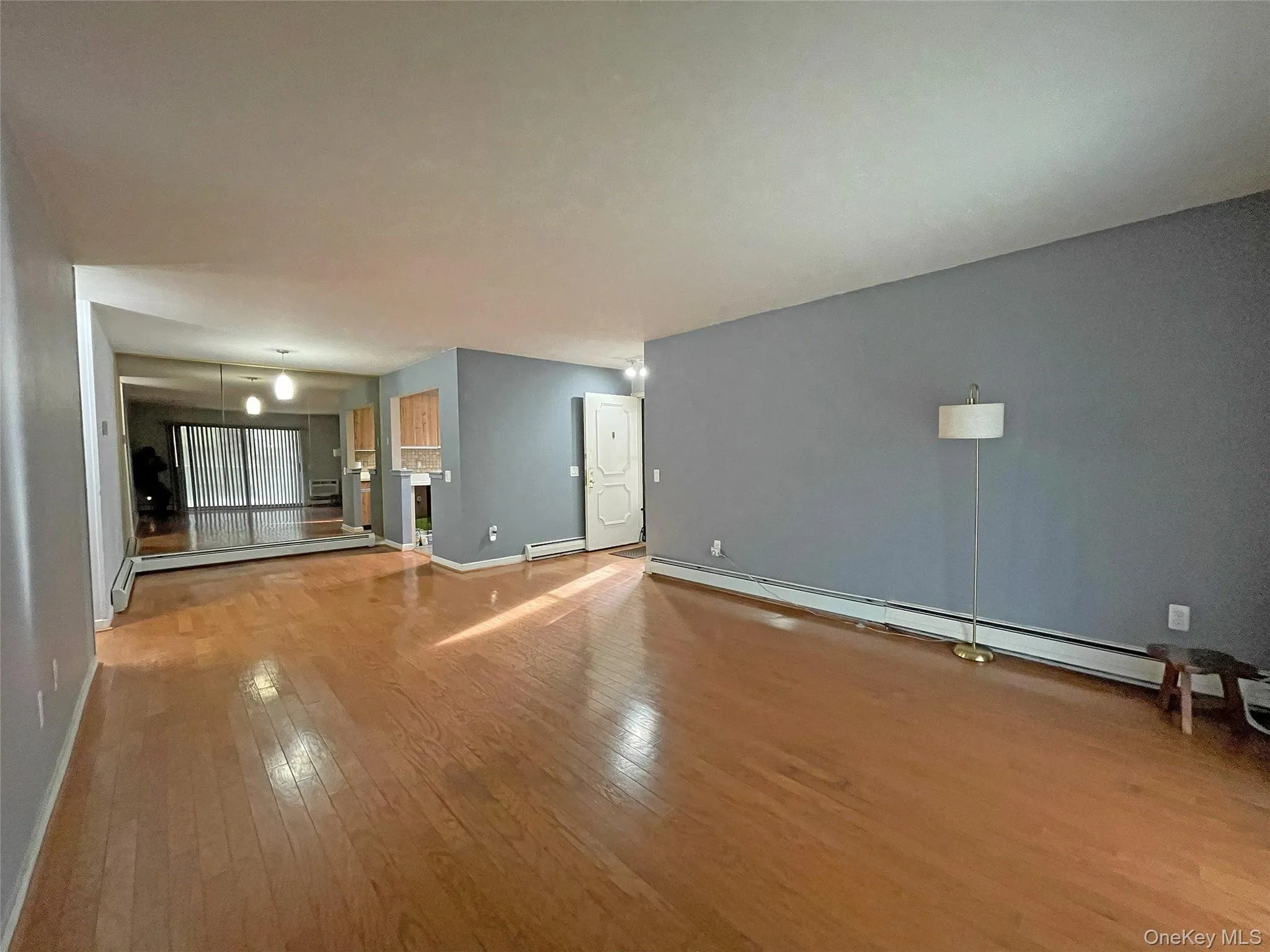 Living/Dining Living/Dining