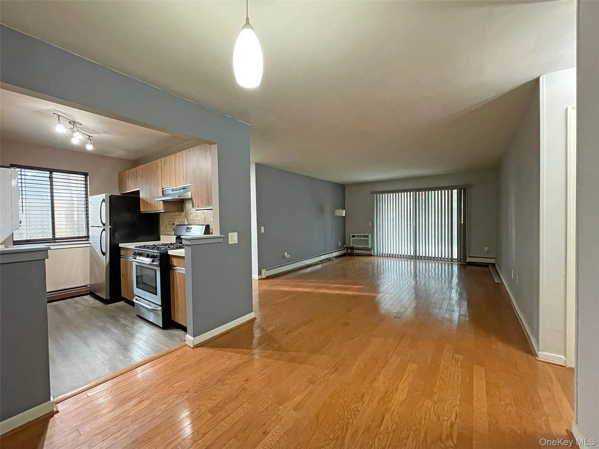 Dining/Living Dining/Living