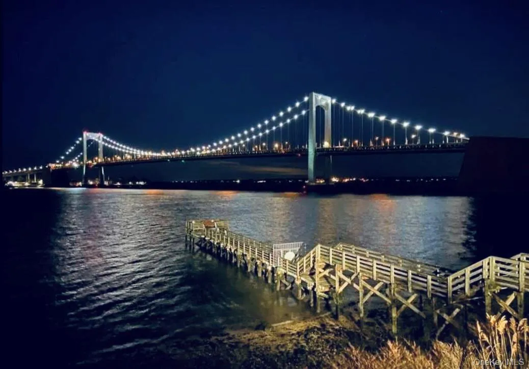 162-01 Powells Cove Boulevard, New York, NY, 1 Bedroom Bedrooms, 5 Rooms Rooms,1 BathroomBathrooms,Residential,For Rent,Powells Cove,0,974850 162-01 Powells Cove Boulevard, New York, NY, 1 Bedroom Bedrooms, 5 Rooms Rooms,1 BathroomBathrooms,Residential,For Rent,Powells Cove,0,974850