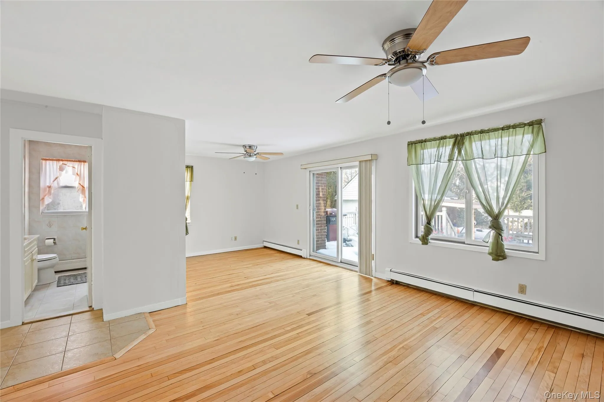 39 Stewart Street, Hempstead, NY, 2 Bedrooms Bedrooms, 6 Rooms Rooms,2 BathroomsBathrooms,Residential Lease,For Rent,Stewart,0,974851 39 Stewart Street, Hempstead, NY, 2 Bedrooms Bedrooms, 6 Rooms Rooms,2 BathroomsBathrooms,Residential Lease,For Rent,Stewart,0,974851