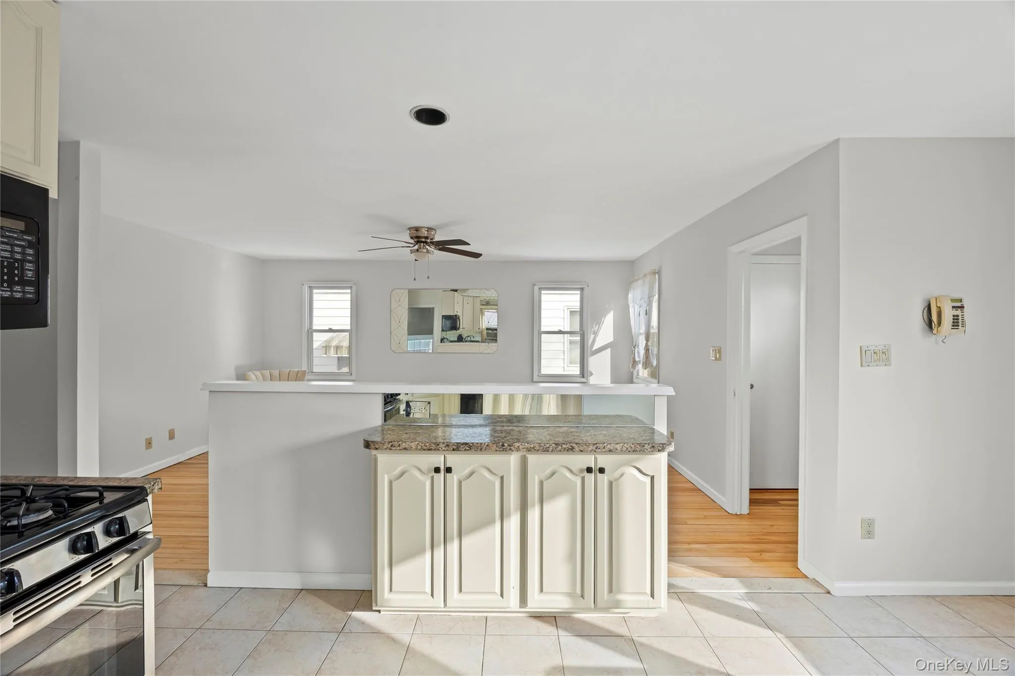 39 Stewart Street, Hempstead, NY, 2 Bedrooms Bedrooms, 6 Rooms Rooms,2 BathroomsBathrooms,Residential Lease,For Rent,Stewart,0,974851 39 Stewart Street, Hempstead, NY, 2 Bedrooms Bedrooms, 6 Rooms Rooms,2 BathroomsBathrooms,Residential Lease,For Rent,Stewart,0,974851