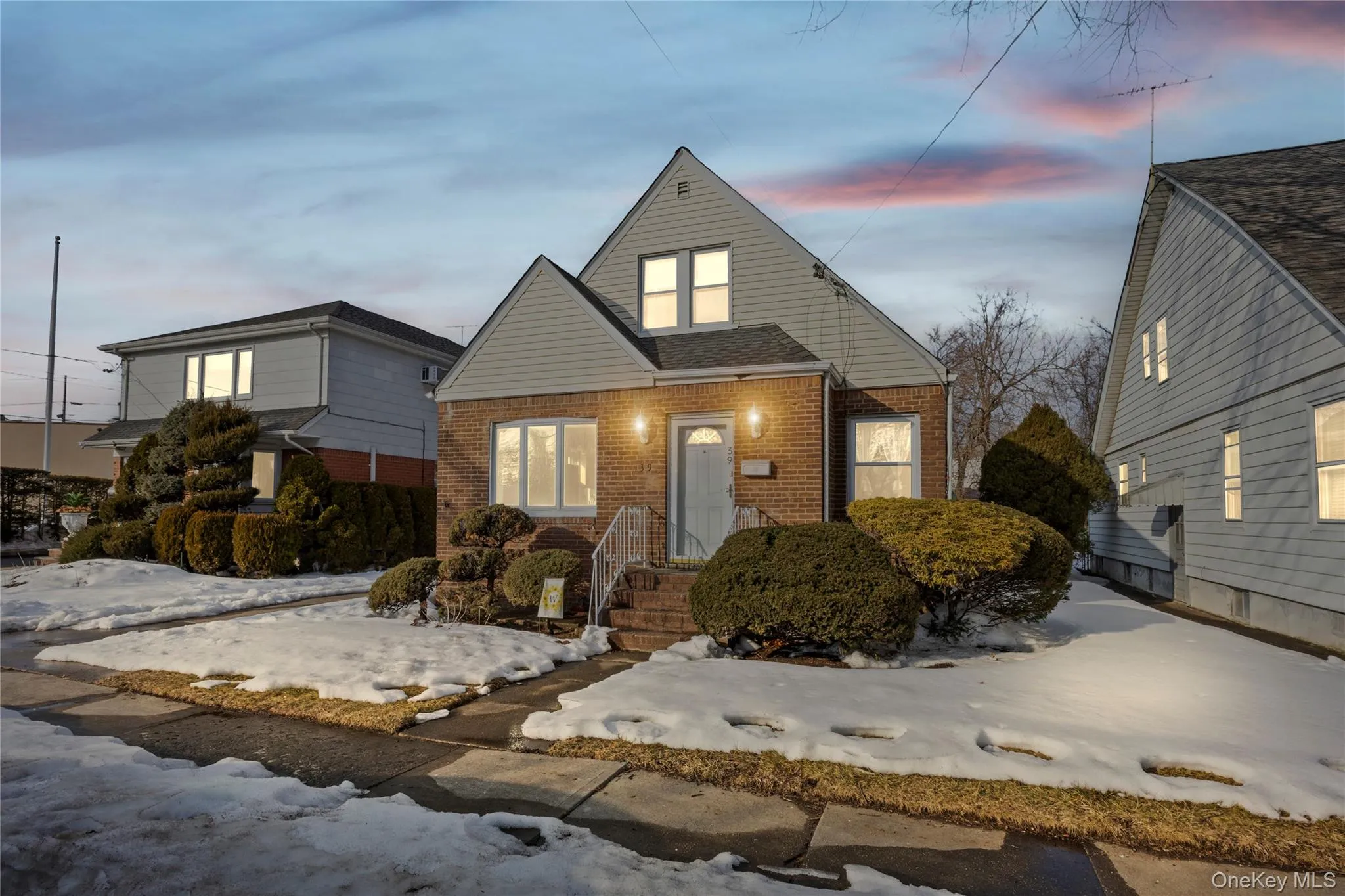 39 Stewart Street, Hempstead, NY, 2 Bedrooms Bedrooms, 6 Rooms Rooms,2 BathroomsBathrooms,Residential Lease,For Rent,Stewart,0,974851 39 Stewart Street, Hempstead, NY, 2 Bedrooms Bedrooms, 6 Rooms Rooms,2 BathroomsBathrooms,Residential Lease,For Rent,Stewart,0,974851