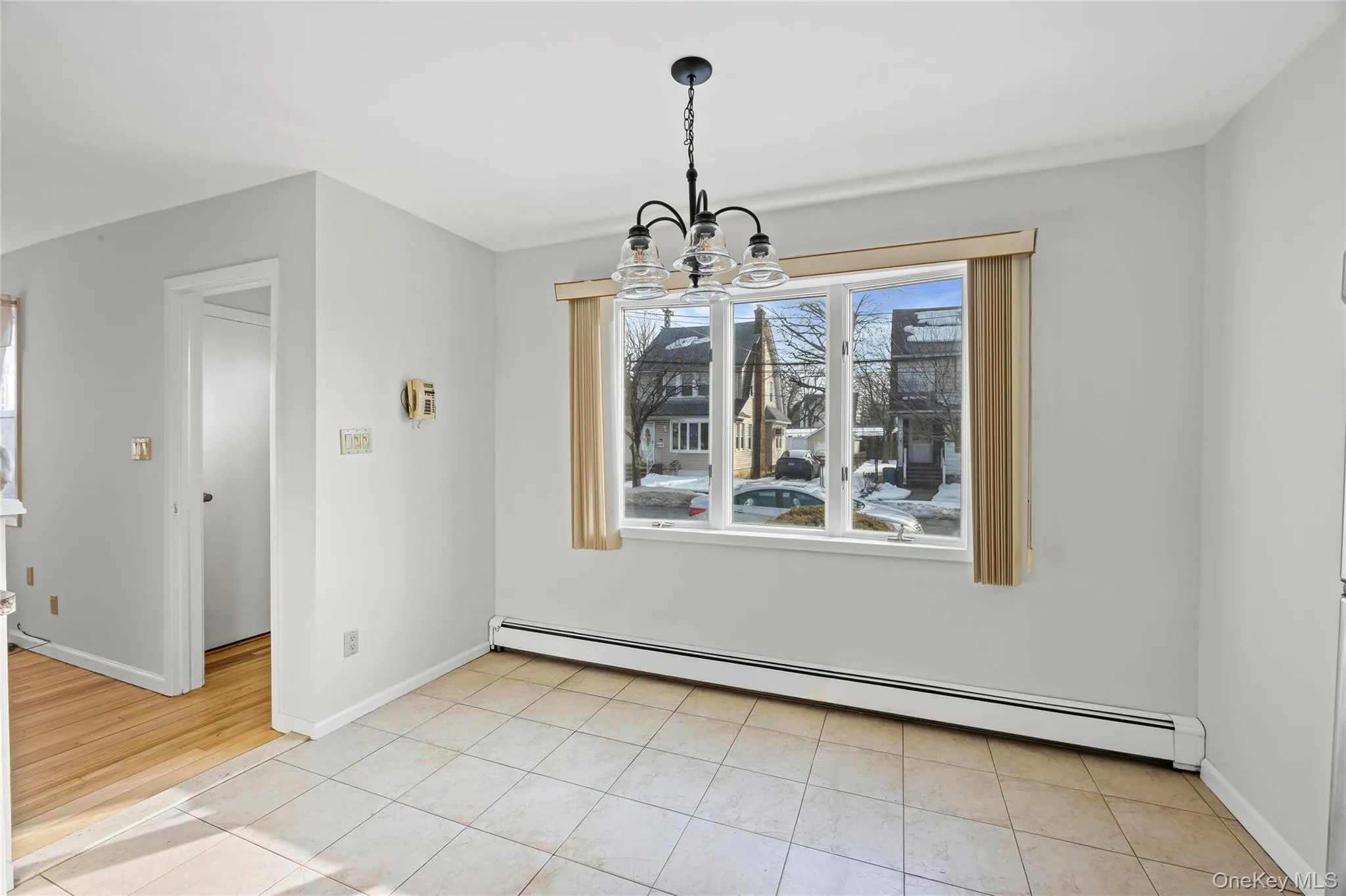 39 Stewart Street, Hempstead, NY, 2 Bedrooms Bedrooms, 6 Rooms Rooms,2 BathroomsBathrooms,Residential Lease,For Rent,Stewart,0,974851 39 Stewart Street, Hempstead, NY, 2 Bedrooms Bedrooms, 6 Rooms Rooms,2 BathroomsBathrooms,Residential Lease,For Rent,Stewart,0,974851