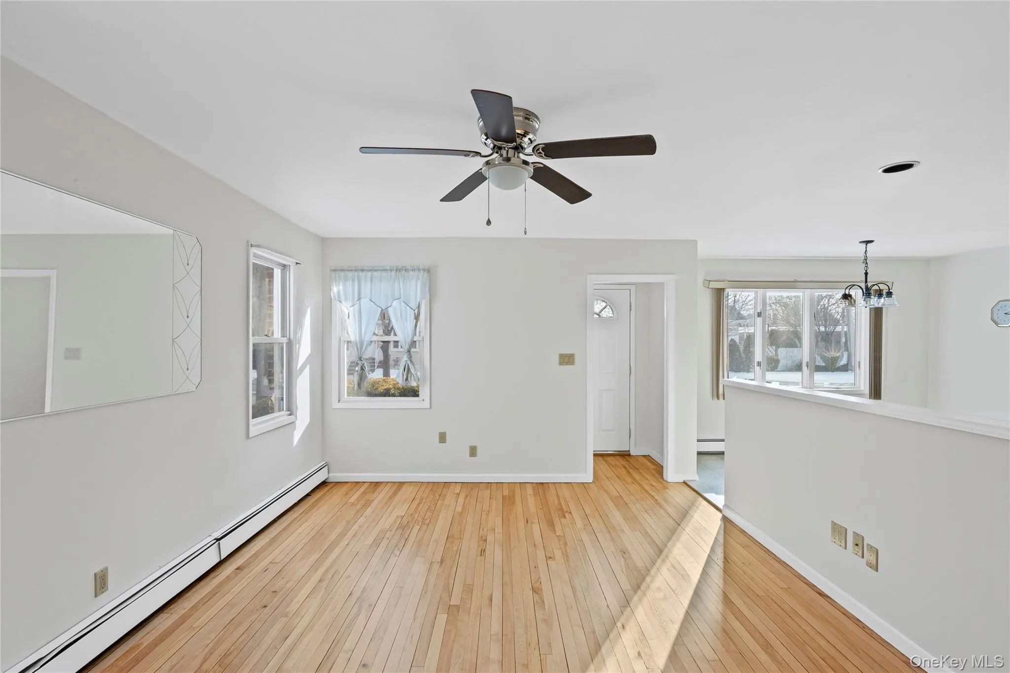 39 Stewart Street, Hempstead, NY, 2 Bedrooms Bedrooms, 6 Rooms Rooms,2 BathroomsBathrooms,Residential Lease,For Rent,Stewart,0,974851 39 Stewart Street, Hempstead, NY, 2 Bedrooms Bedrooms, 6 Rooms Rooms,2 BathroomsBathrooms,Residential Lease,For Rent,Stewart,0,974851