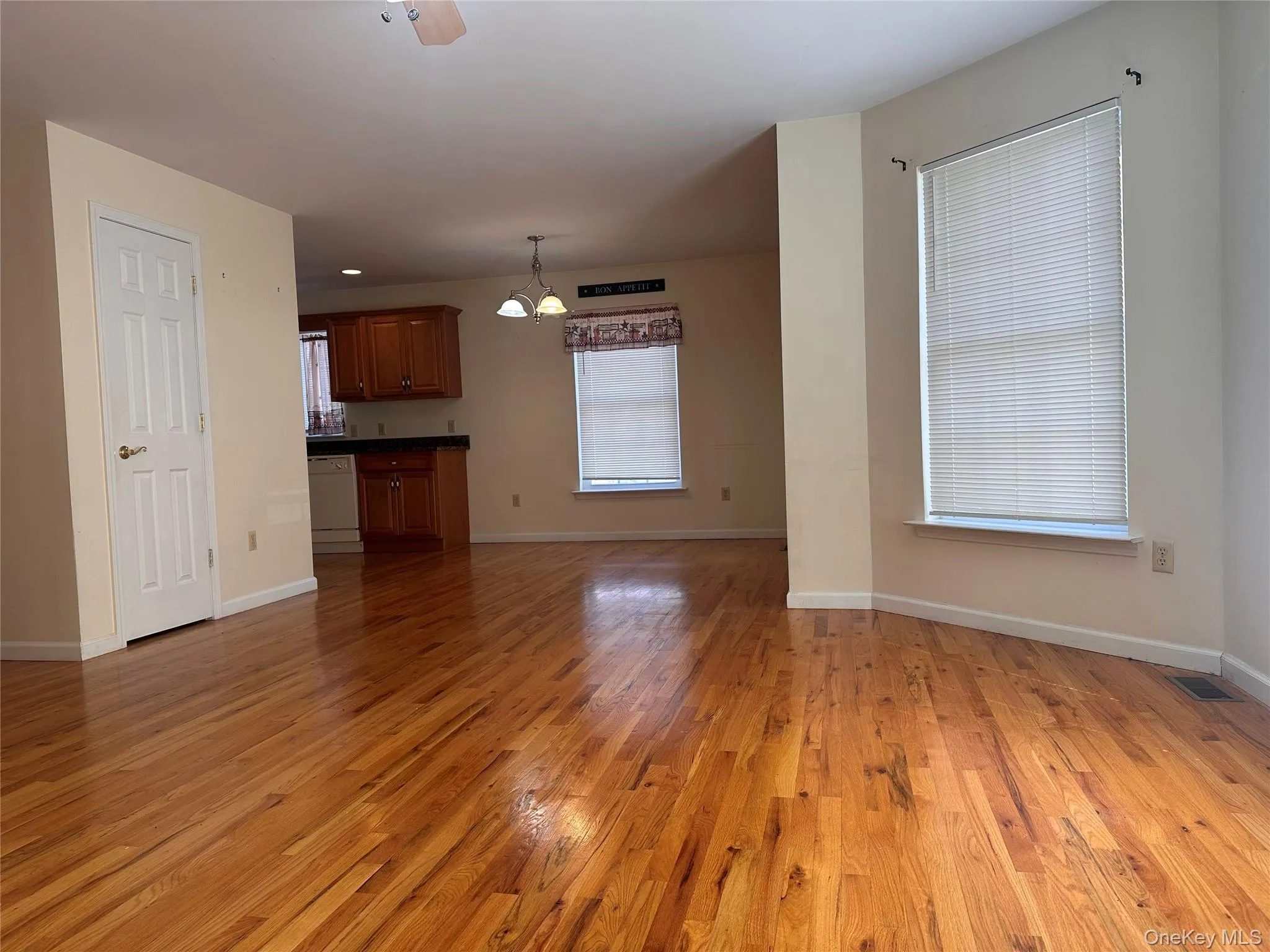 105 Montgomery Street, Montgomery, NY, 2 Bedrooms Bedrooms, 6 Rooms Rooms,1 BathroomBathrooms,Residential Lease,For Rent,Montgomery,0,974860 105 Montgomery Street, Montgomery, NY, 2 Bedrooms Bedrooms, 6 Rooms Rooms,1 BathroomBathrooms,Residential Lease,For Rent,Montgomery,0,974860