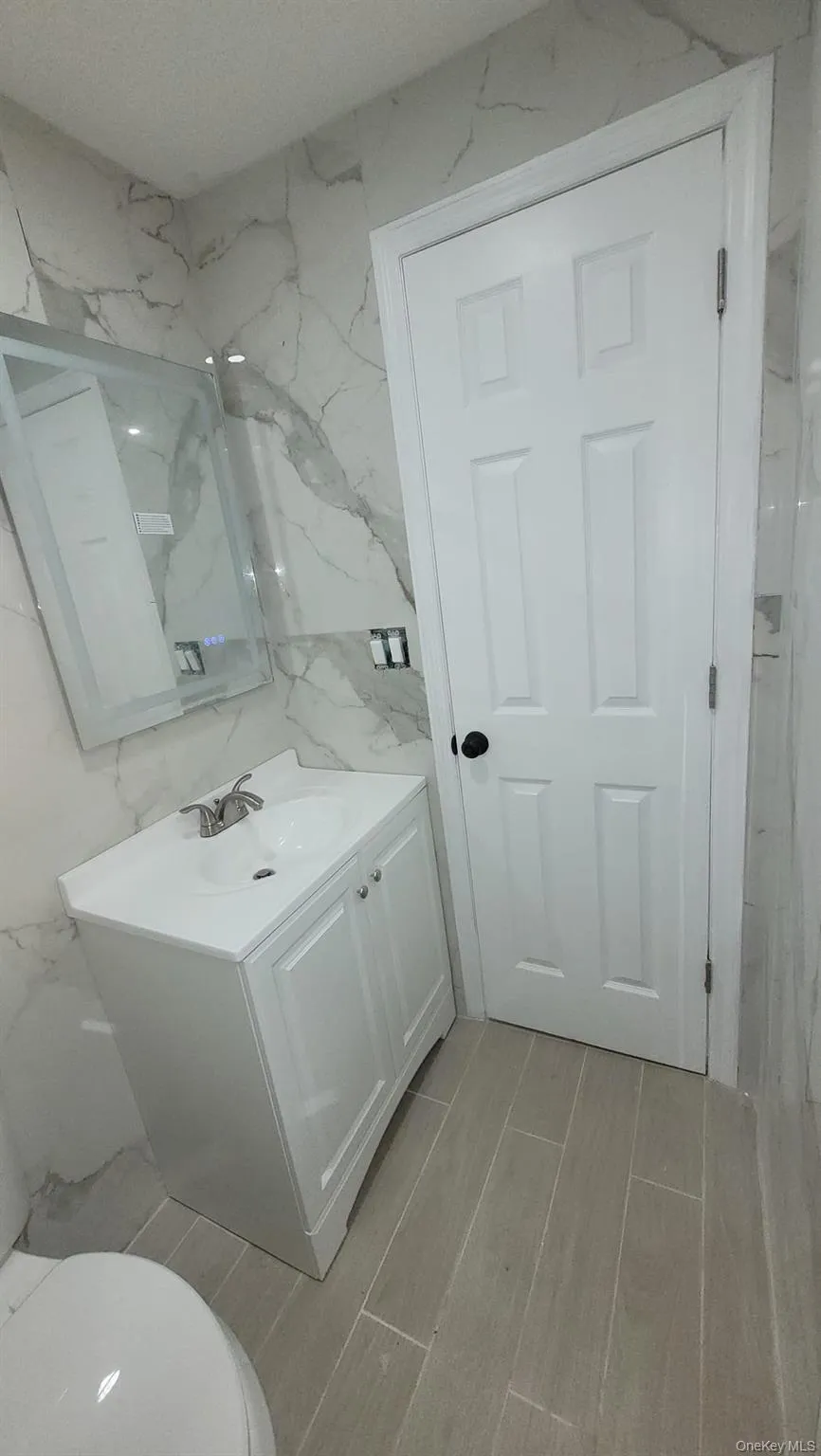 8 Dee Place, Huntington, NY, 4 Bedrooms Bedrooms, 9 Rooms Rooms,3 BathroomsBathrooms,Residential Lease,For Rent,Dee,0,974863 8 Dee Place, Huntington, NY, 4 Bedrooms Bedrooms, 9 Rooms Rooms,3 BathroomsBathrooms,Residential Lease,For Rent,Dee,0,974863