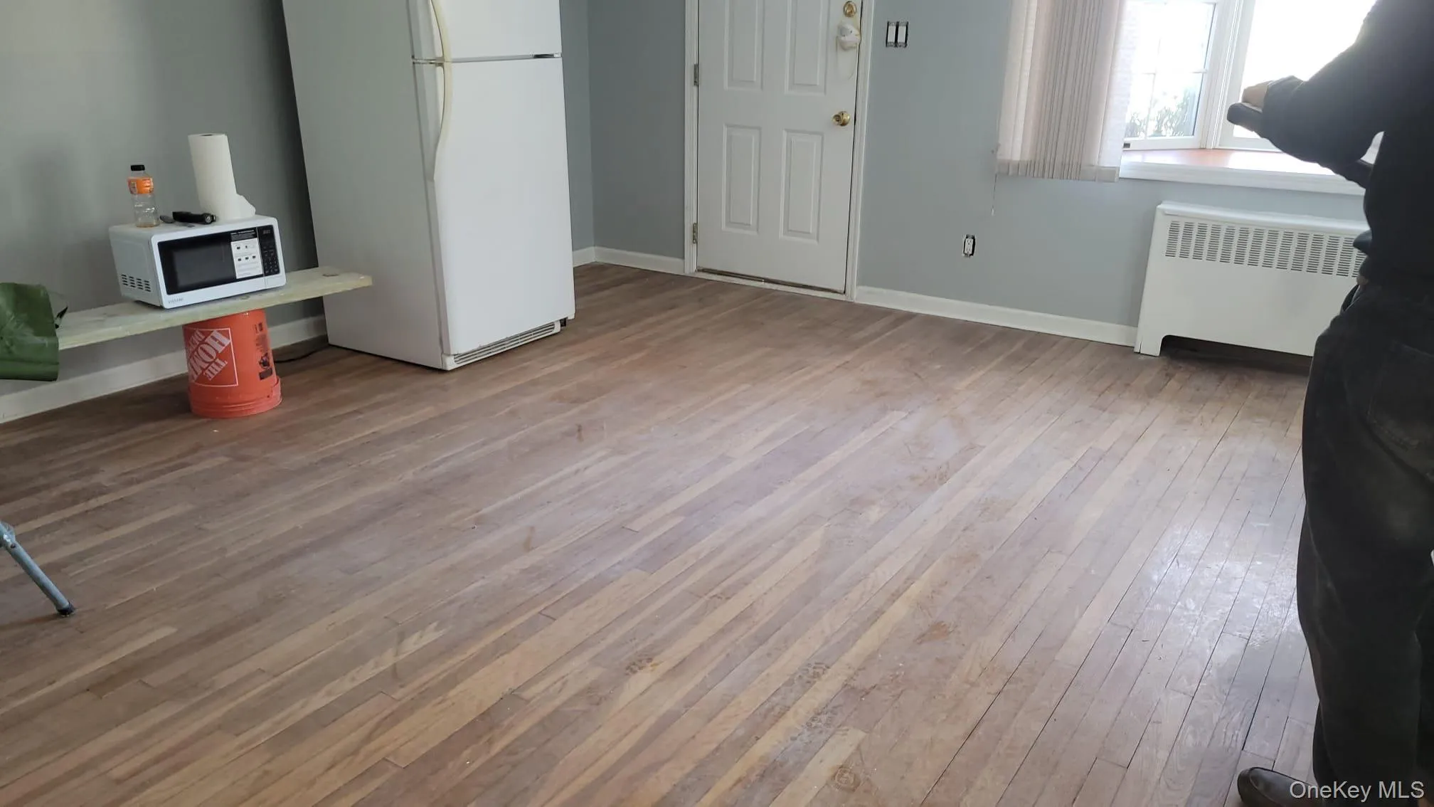 8 Dee Place, Huntington, NY, 4 Bedrooms Bedrooms, 9 Rooms Rooms,3 BathroomsBathrooms,Residential Lease,For Rent,Dee,0,974863 8 Dee Place, Huntington, NY, 4 Bedrooms Bedrooms, 9 Rooms Rooms,3 BathroomsBathrooms,Residential Lease,For Rent,Dee,0,974863