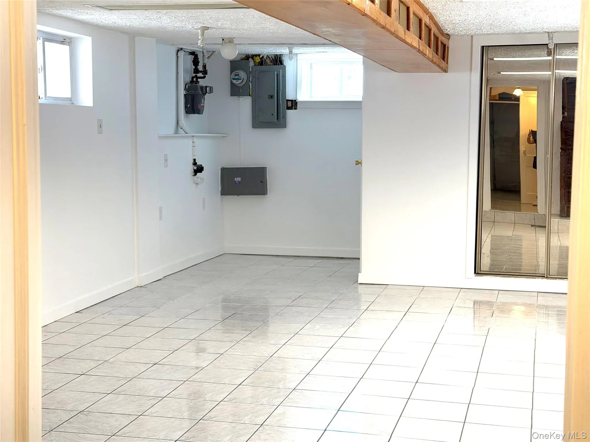 14957 21st Avenue, New York, NY, 3 Bedrooms Bedrooms, 7 Rooms Rooms,1 BathroomBathrooms,Residential,For Rent,21st,0,974876 14957 21st Avenue, New York, NY, 3 Bedrooms Bedrooms, 7 Rooms Rooms,1 BathroomBathrooms,Residential,For Rent,21st,0,974876